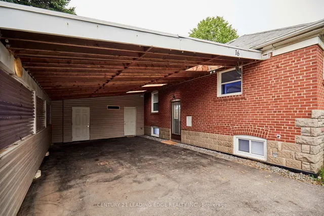 16 McCowan Rd, Toronto 3