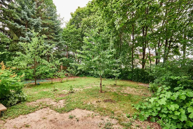 16 McCowan Rd, Toronto 4
