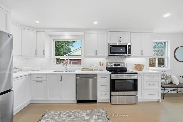 54 Eastlawn St, Oshawa 5