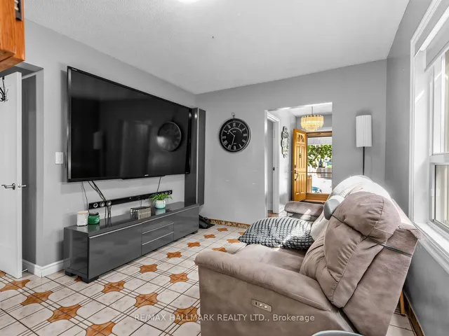 297 Strathmore Blvd, Toronto 5