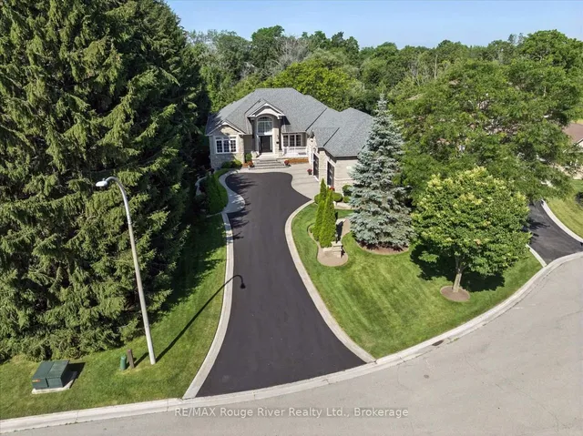 26 Hanover Crt, Whitby