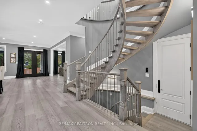 1985 Guild Rd, Pickering 5