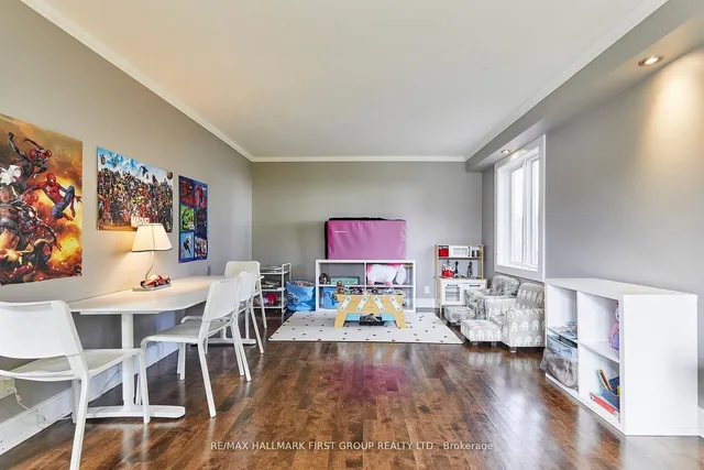1434 Rougemount Dr, Pickering 5