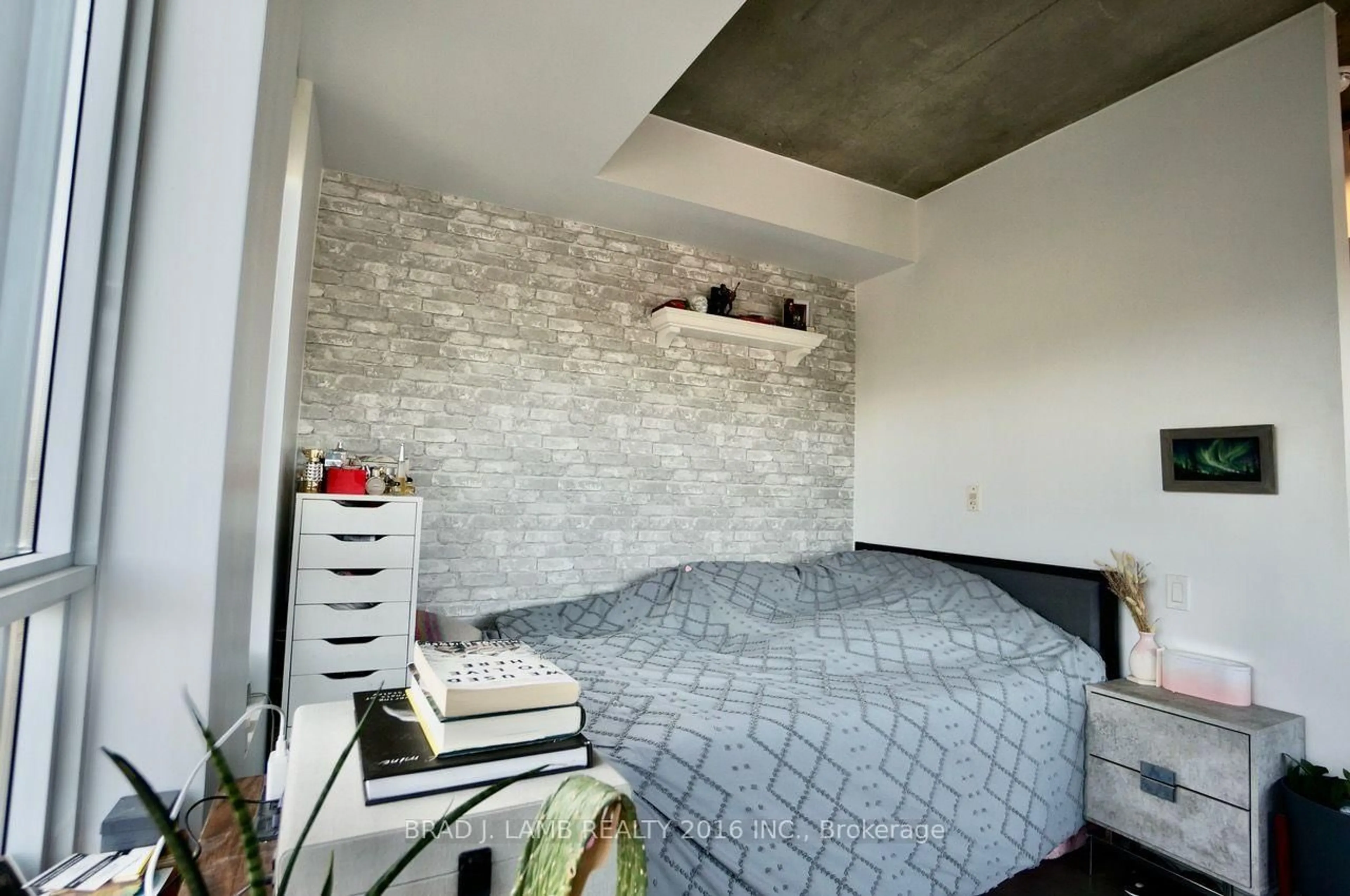 trreb/IMG-E14118352_09bed90cd7bce9c07d0047709c309a06fe4cf406632b461ebcc3148e4f2716e1.jpg