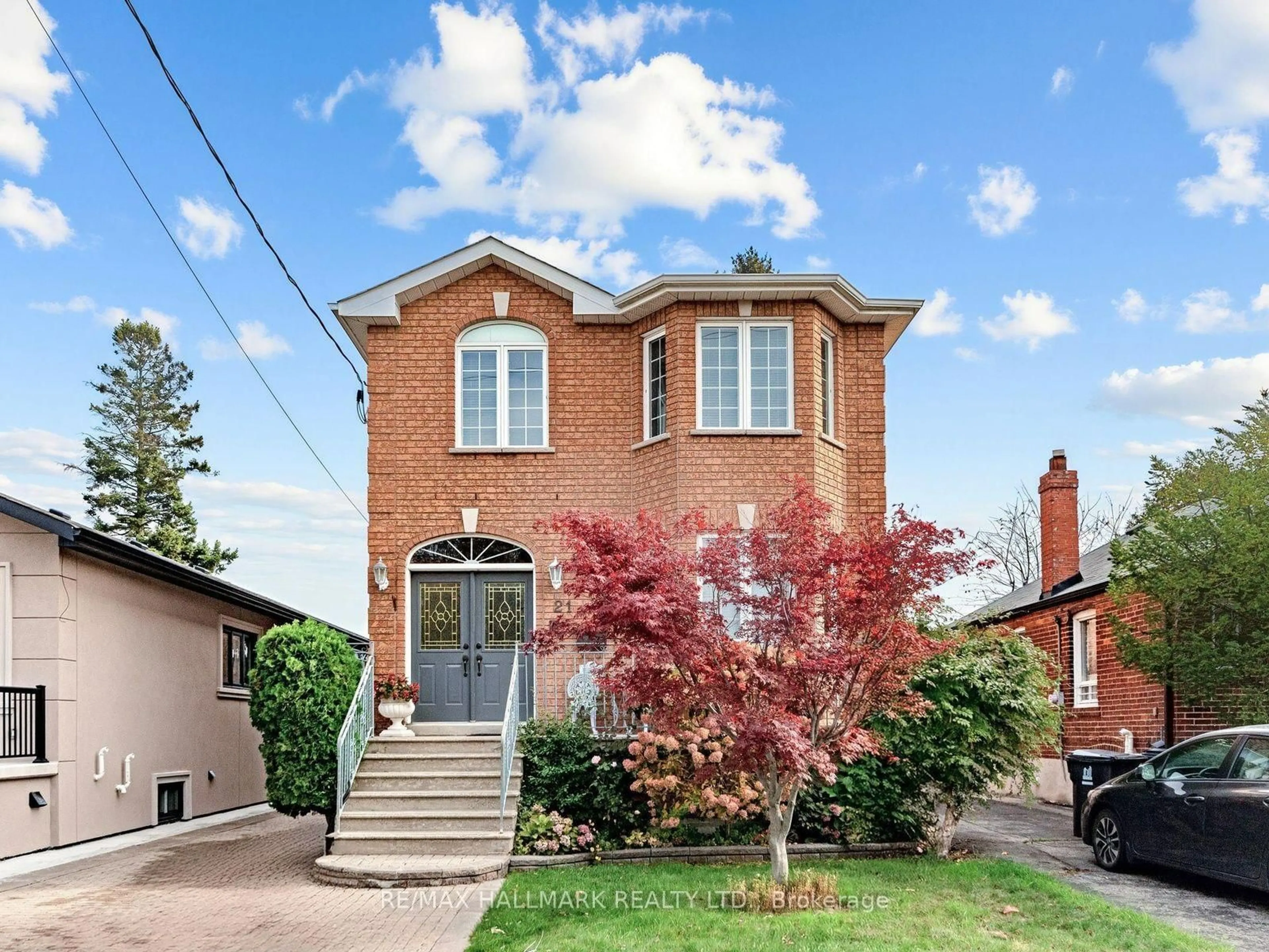 trreb/IMG-E14133366_a2426cb40aff61c1f8afa05a19fafddcaf684739a58a0e19d5299e51e5ca5934.jpg