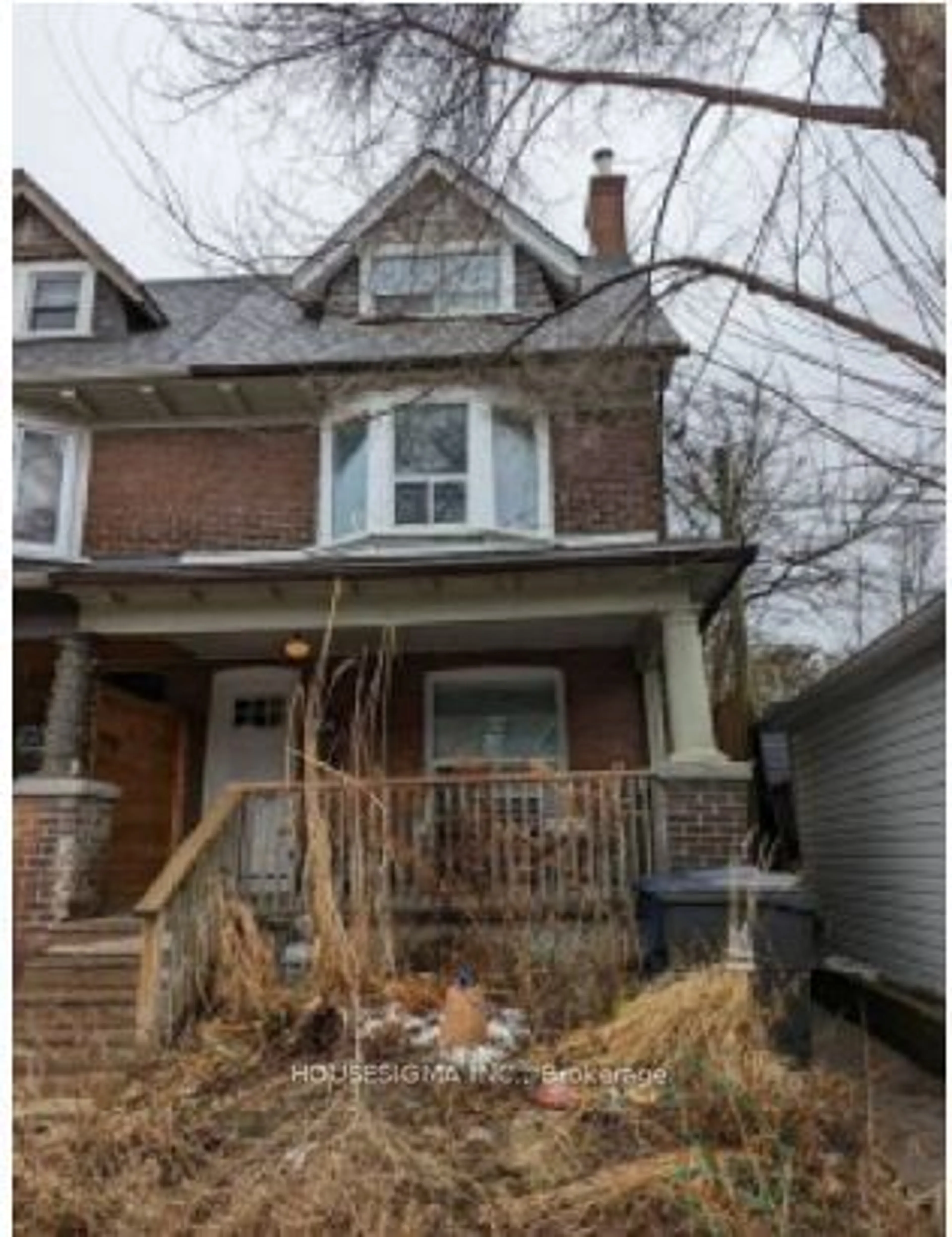 Frontside or backside of a home for 256 Woodbine Ave, Toronto Ontario M4L 3P2