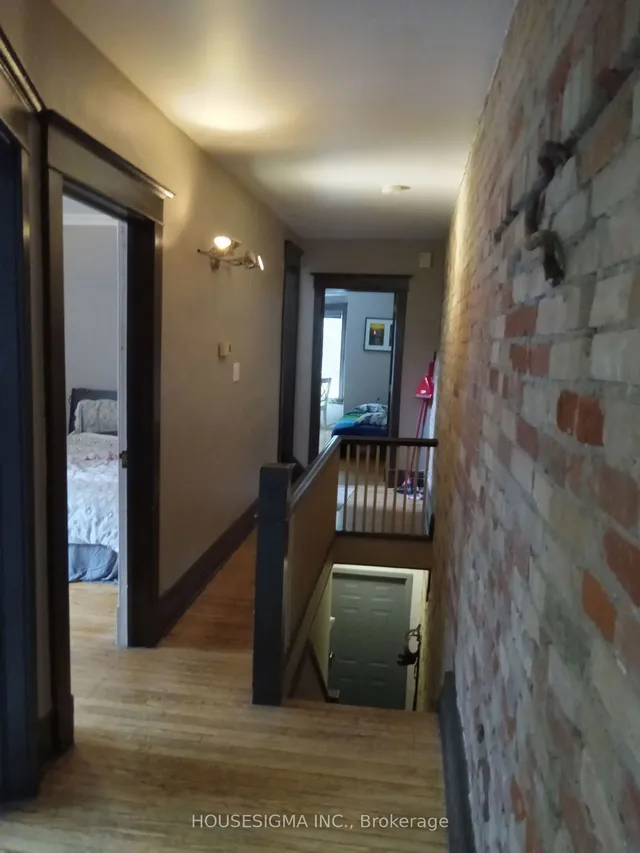 Additional property image - 256 Woodbine Ave