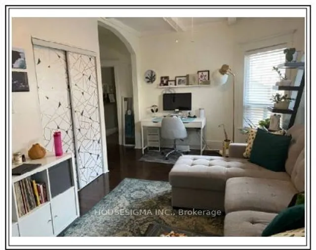 Additional property image - 256 Woodbine Ave
