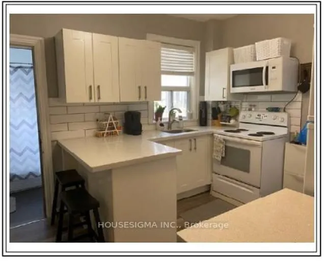 Additional property image - 256 Woodbine Ave