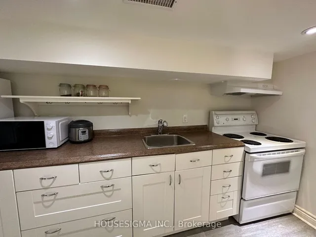Additional property image - 256 Woodbine Ave