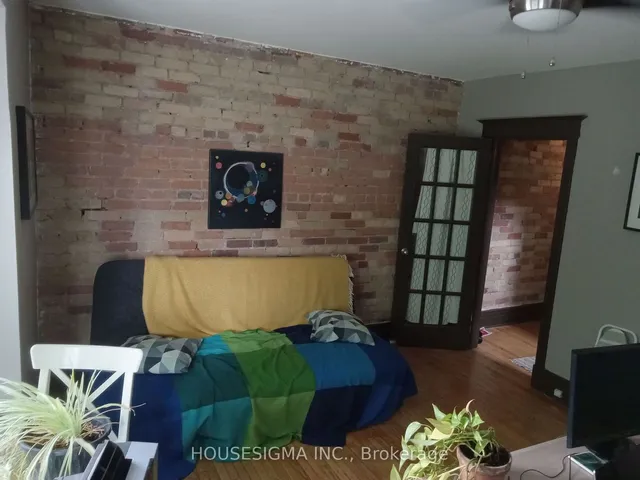 Additional property image - 256 Woodbine Ave