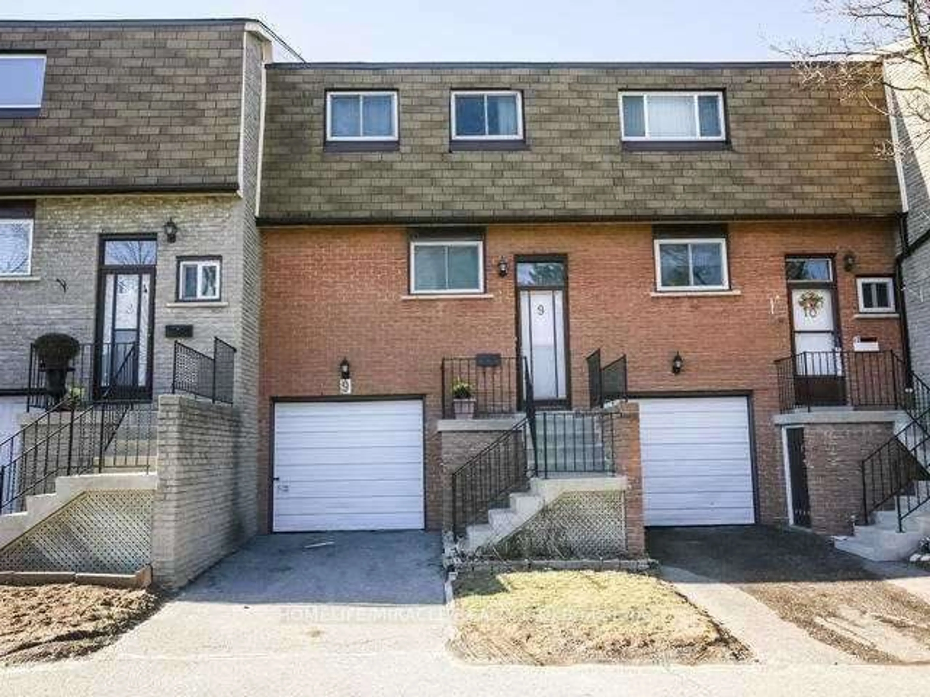 A pic from exterior of the house or condo for 1945 Denmar Rd #9, Pickering Ontario L1V 3E2