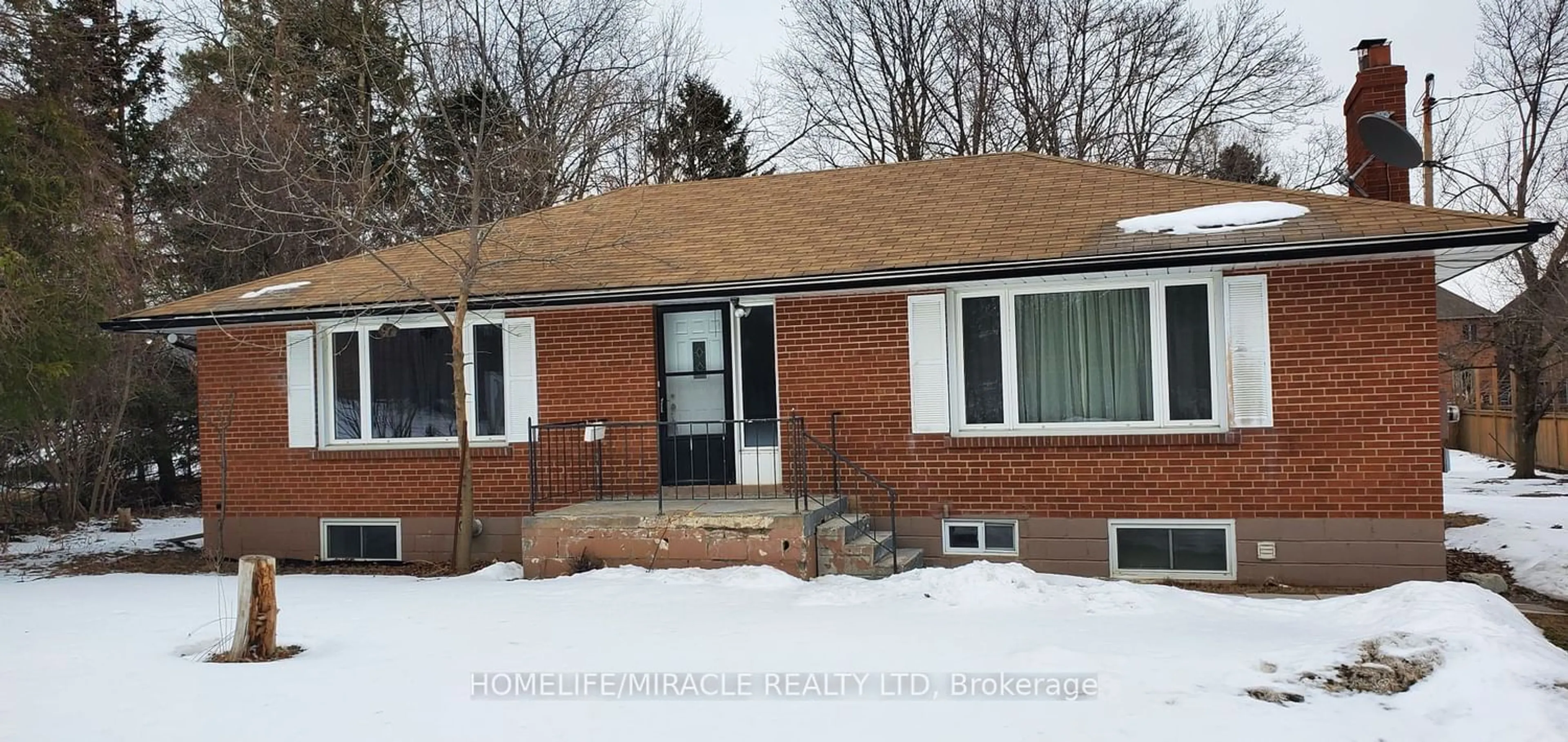 Frontside or backside of a home for 544 Gillmoss Rd, Pickering Ontario L1W 3J4