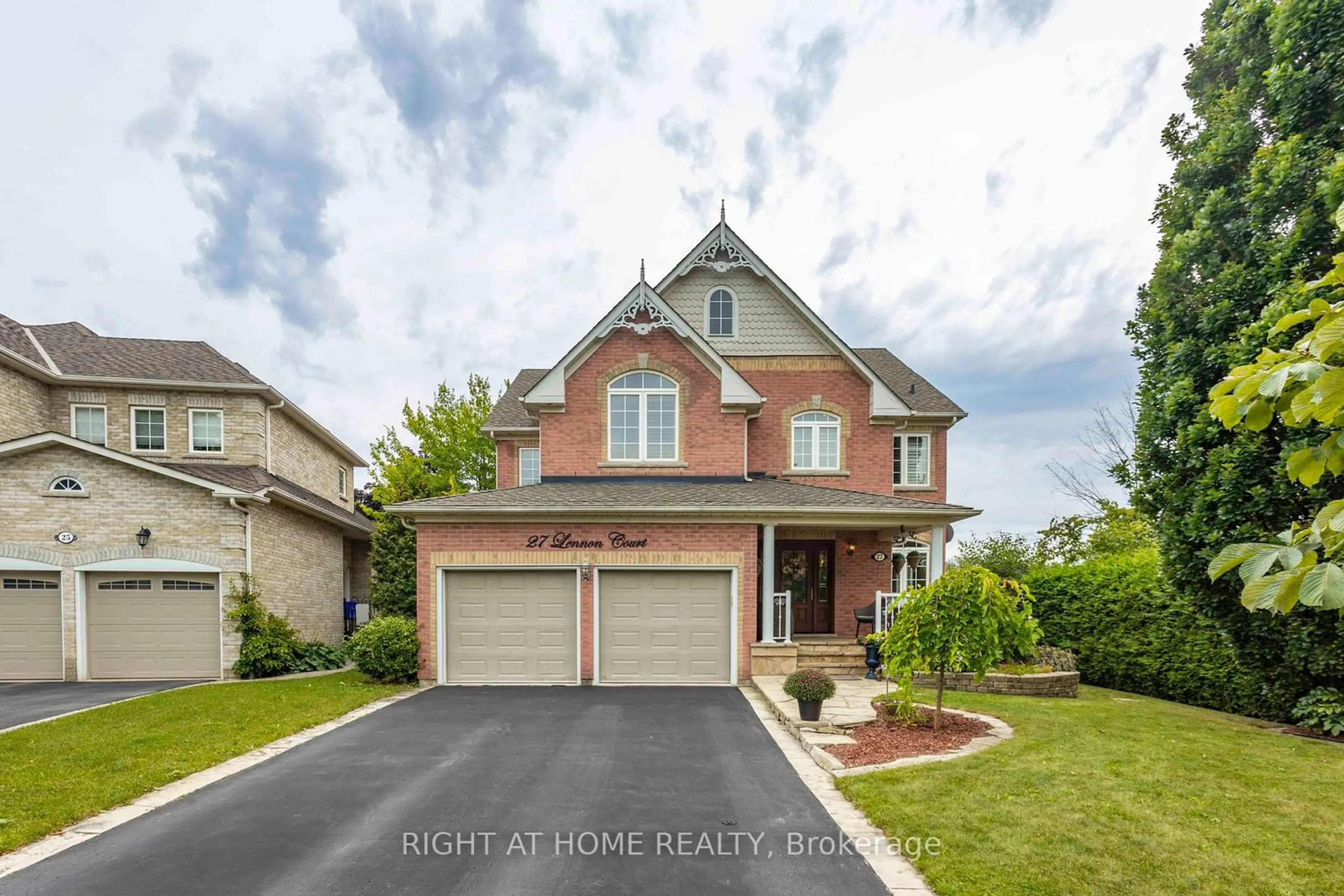 Home with brick exterior material for 27 Lennon Crt, Whitby Ontario L1P 1P4