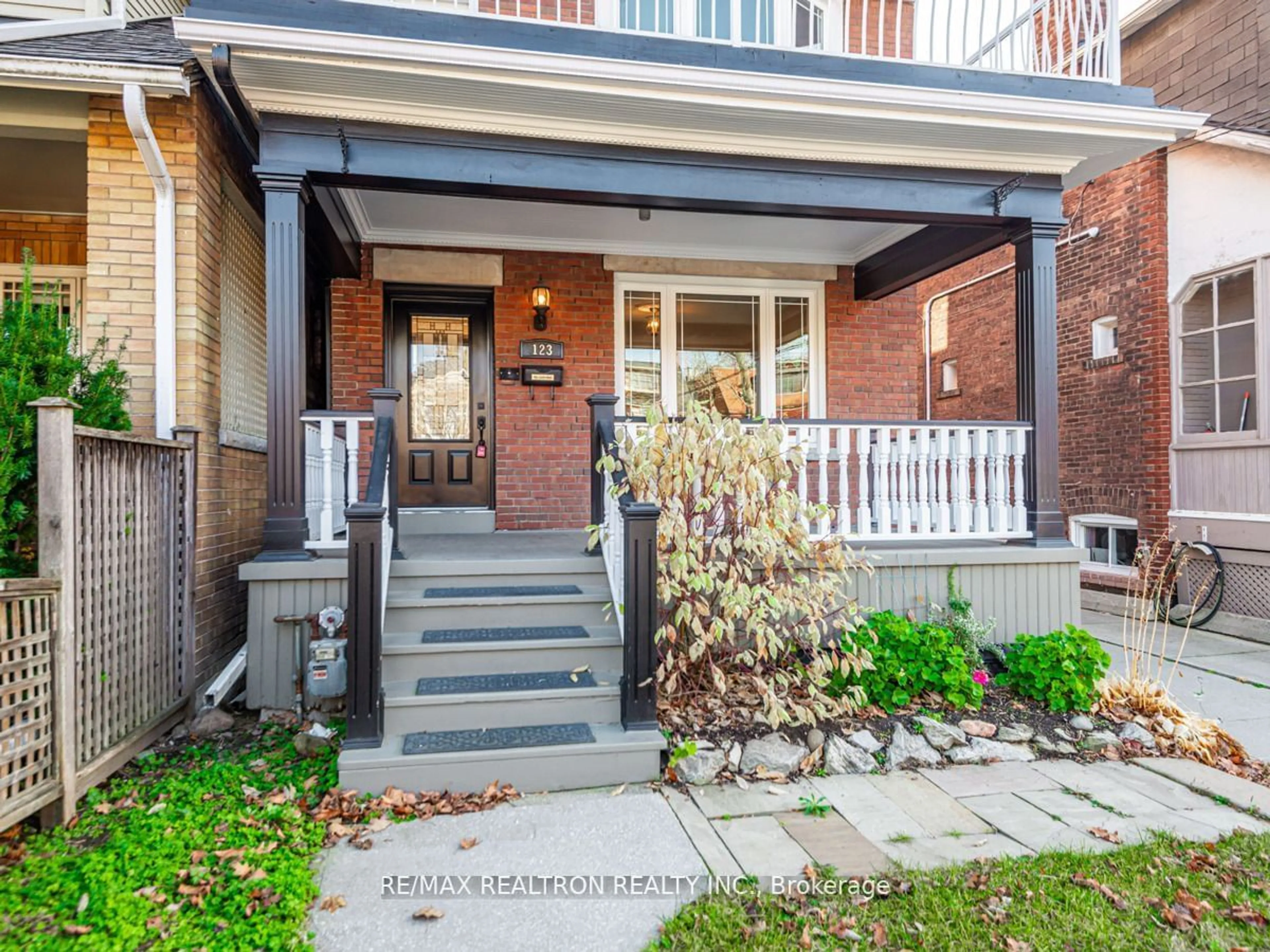 Home with brick exterior material for 123 Browning Ave, Toronto Ontario M4K 1W4