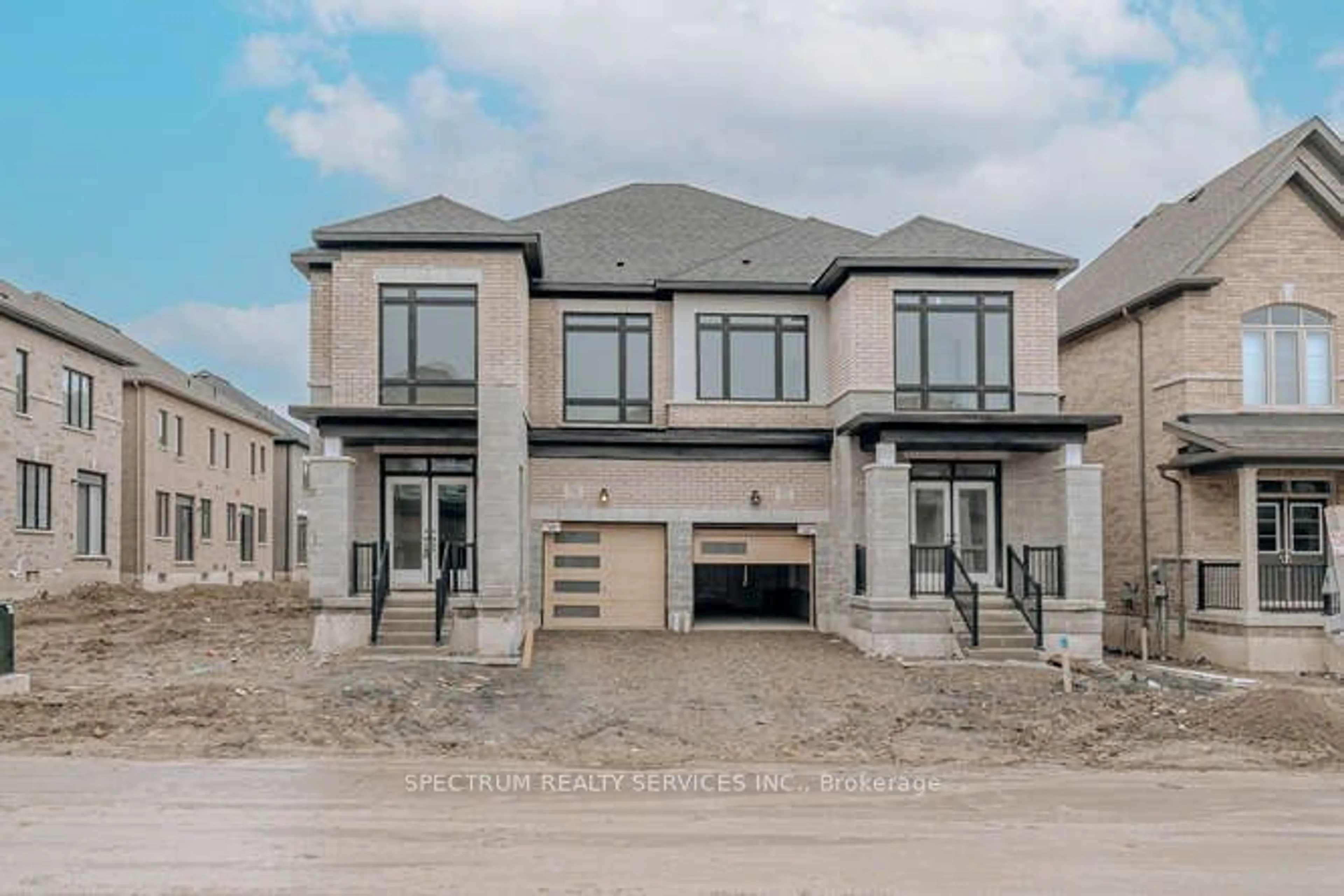 Frontside or backside of a home for 13 Waterfront Cres, Whitby Ontario L1N 0M9