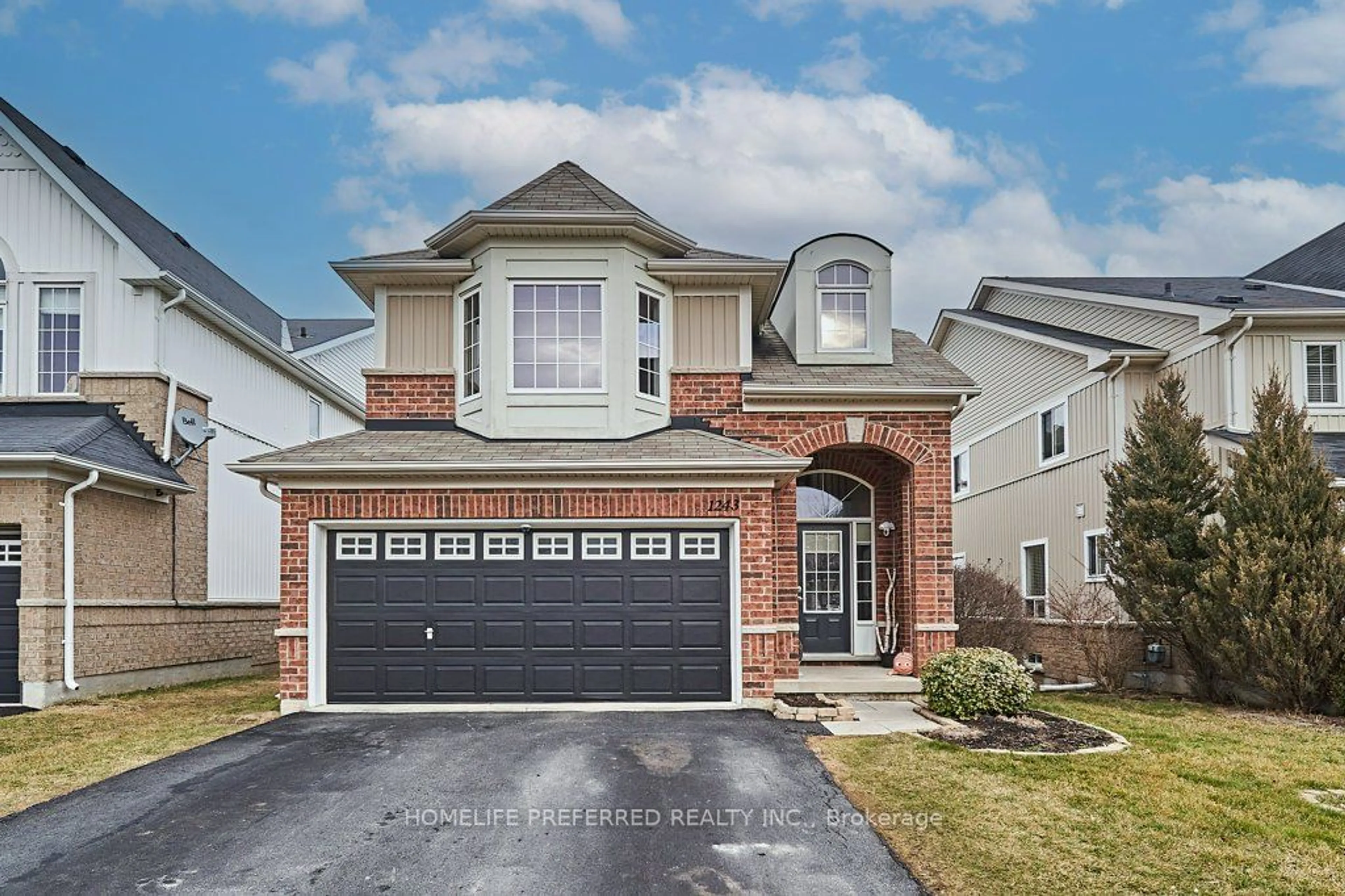A pic from exterior of the house or condo for 1243 Meath Dr, Oshawa Ontario L1K 0M7