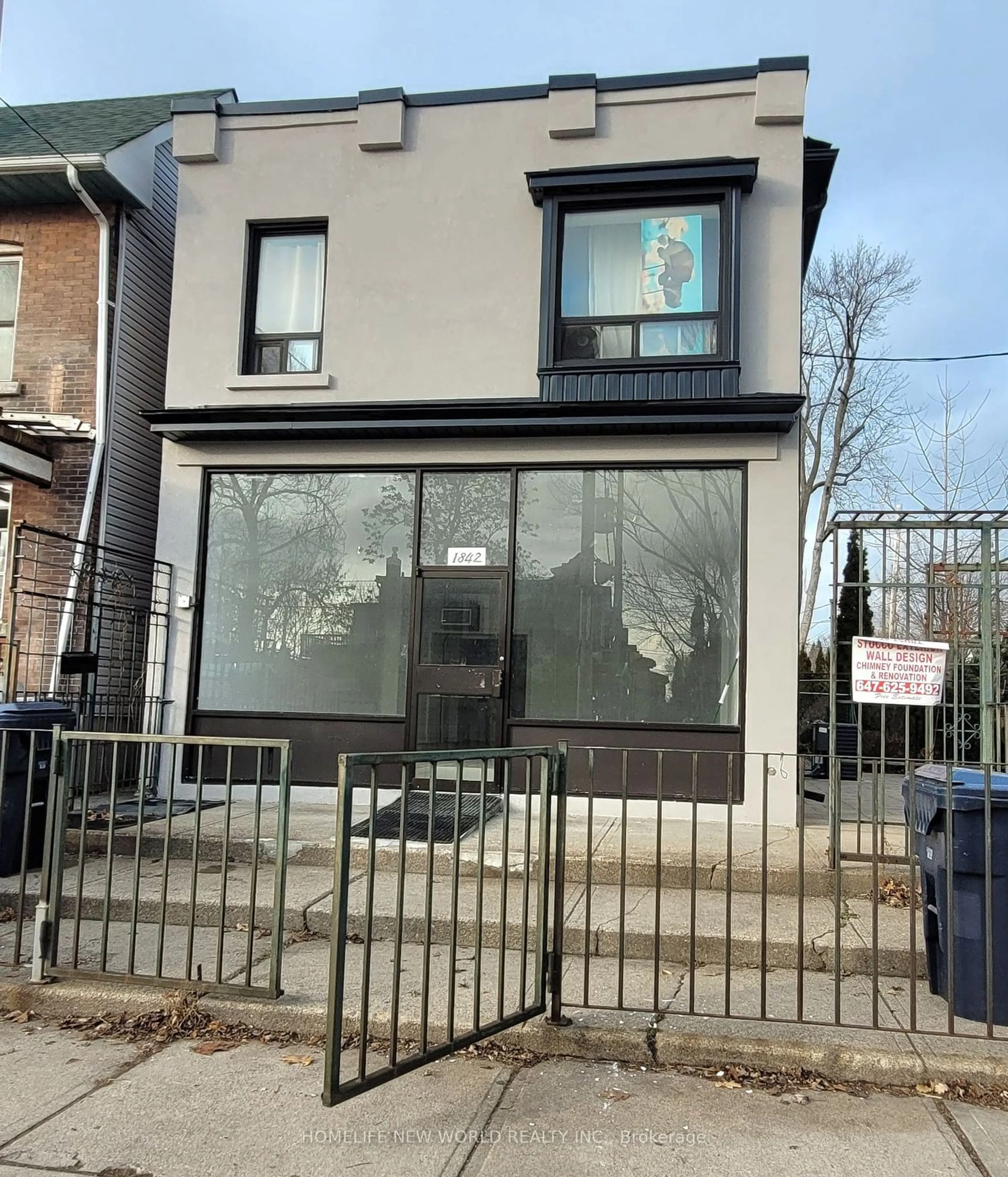 A pic from exterior of the house or condo for 1842 Dundas St, Toronto Ontario M4L 1M5