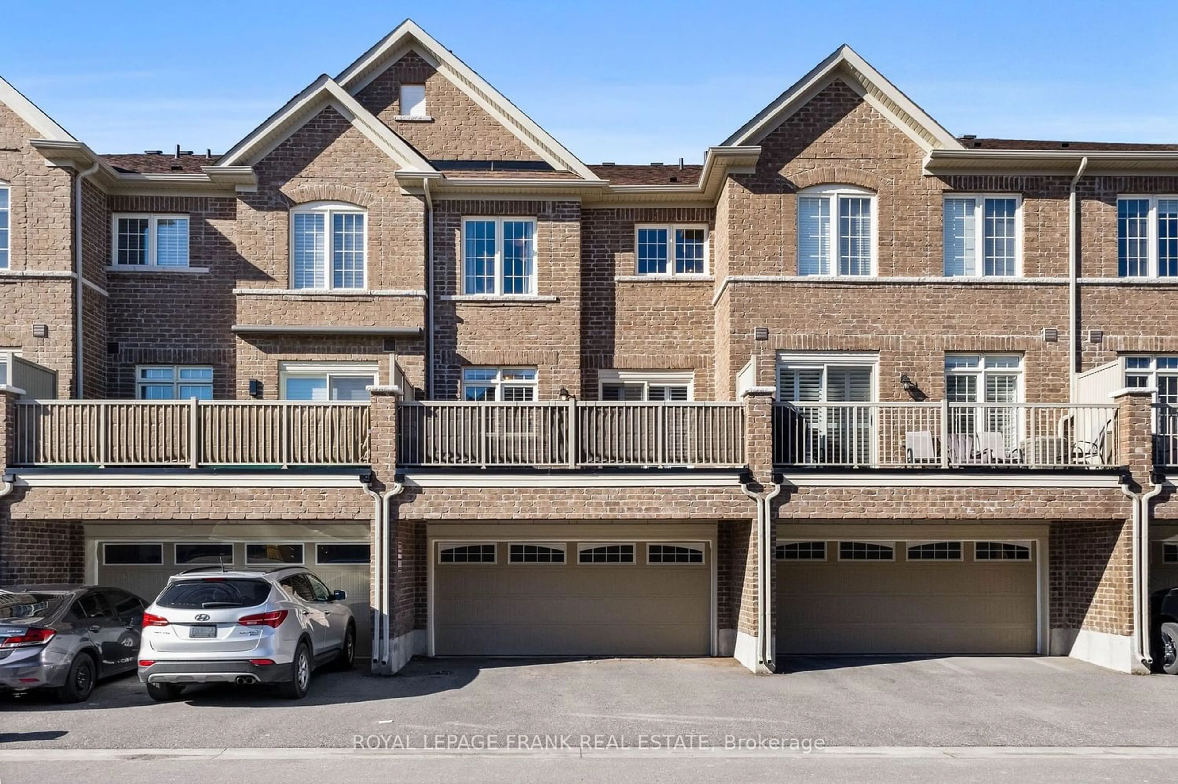 A pic from exterior of the house or condo for 37 Donald Powell Cres, Clarington Ontario L1B 0V6