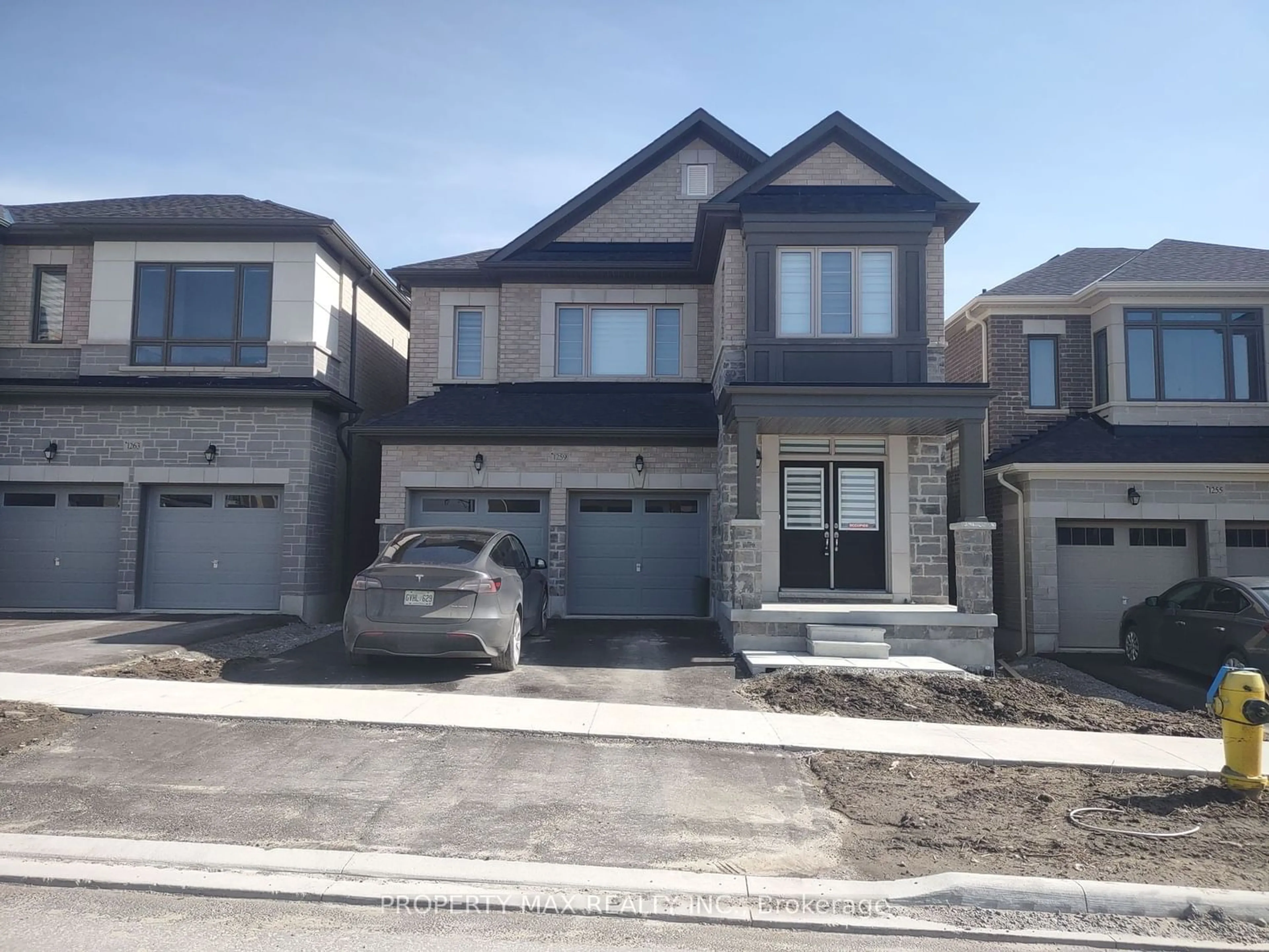 Home with stone exterior material for 1259 Plymouth Dr, Oshawa Ontario L1H 8L7