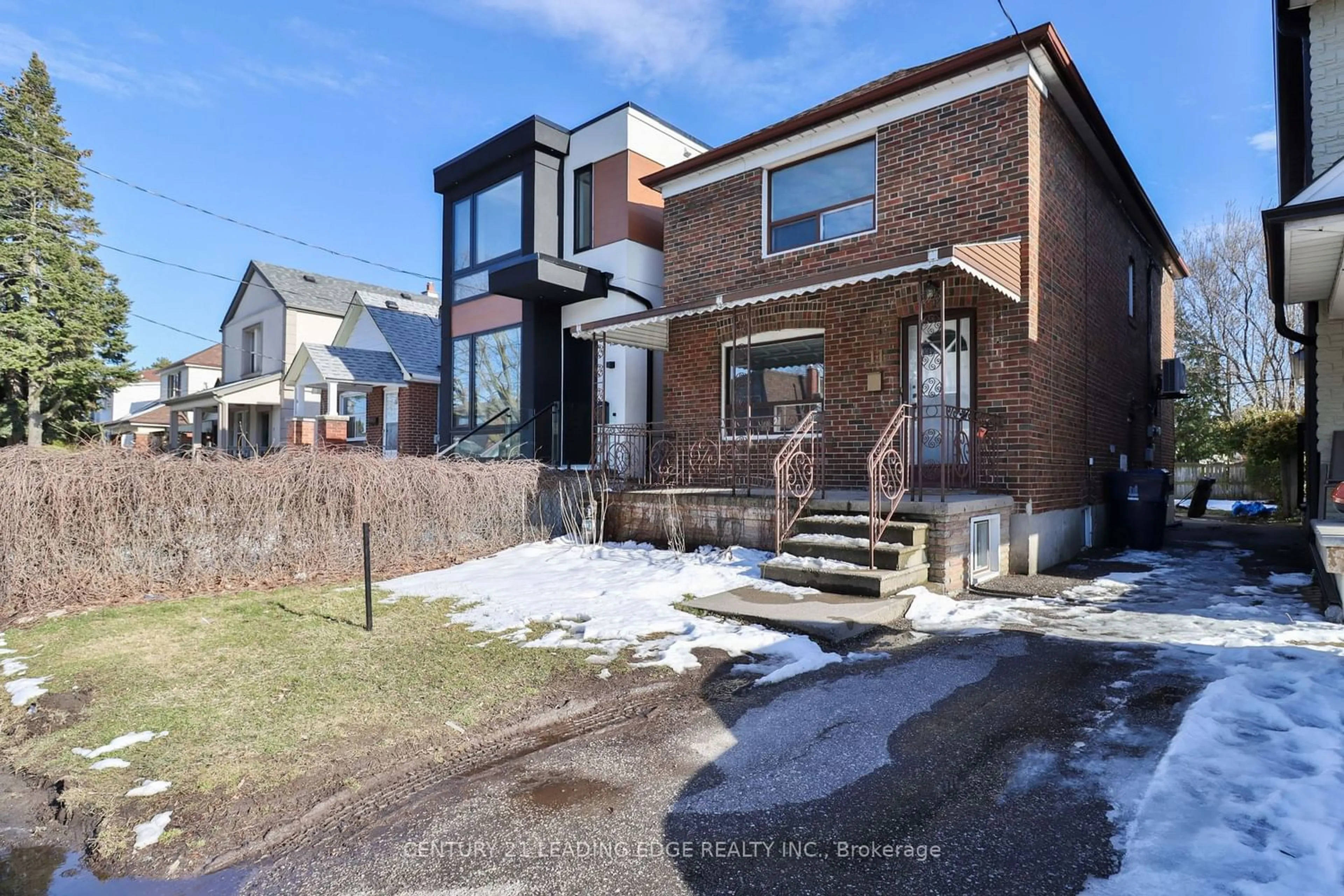 Home with unknown exterior material for 11 Savoy Ave, Toronto Ontario M4C 2X4