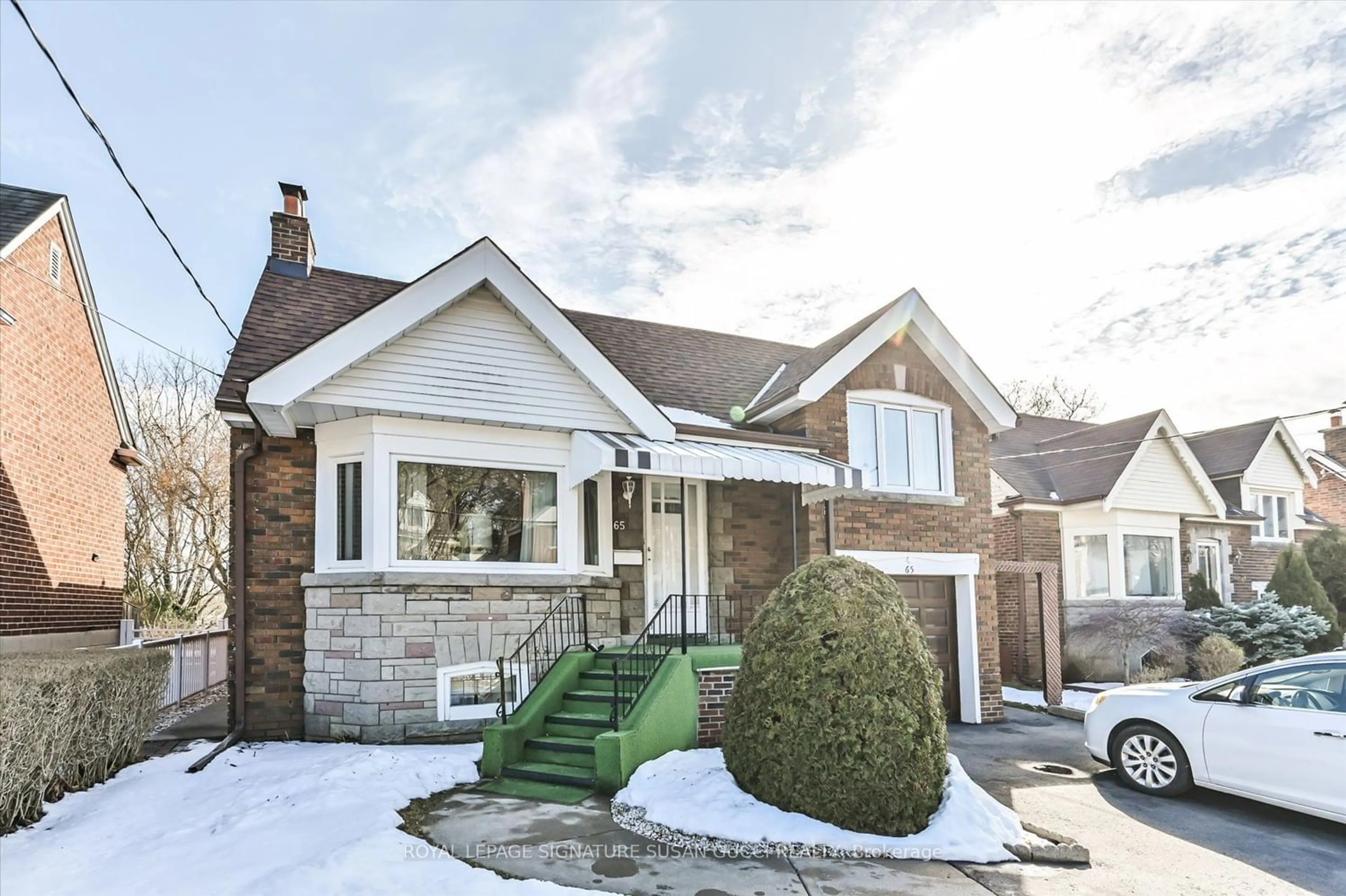 Home with brick exterior material for 65 Glenwood Cres, Toronto Ontario M4B 1J8