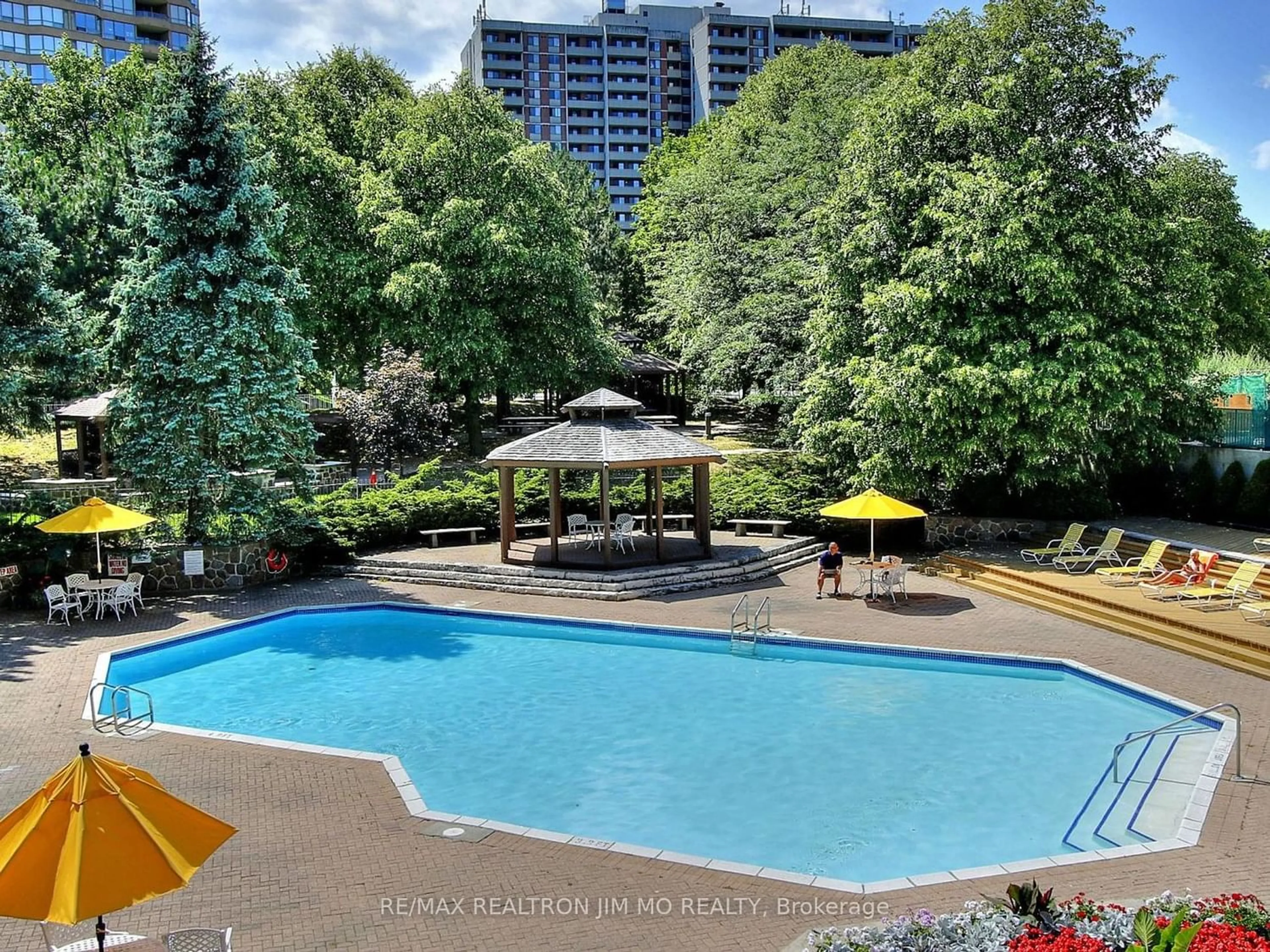 Indoor or outdoor pool for 25 Bamburgh Circ #330, Toronto Ontario M1W 3W2