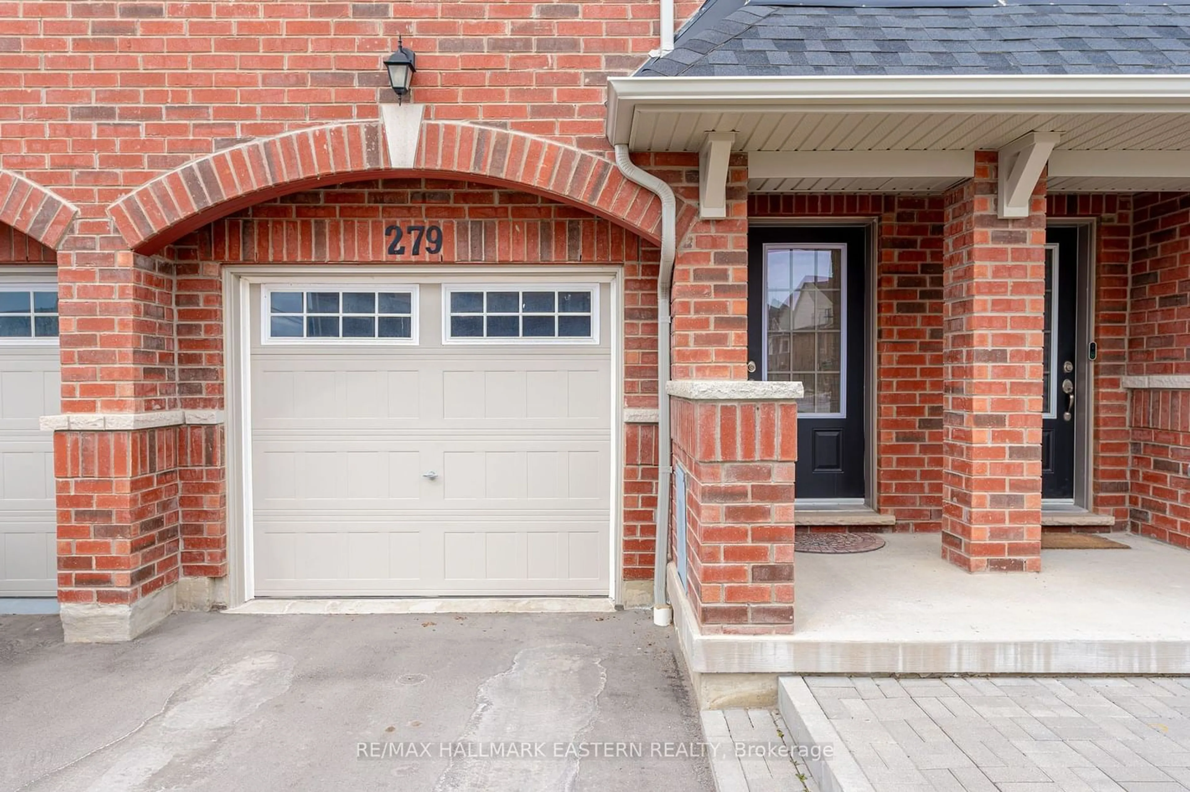 Home with brick exterior material for 279 Danzatore Path #9, Oshawa Ontario L1L 0P9