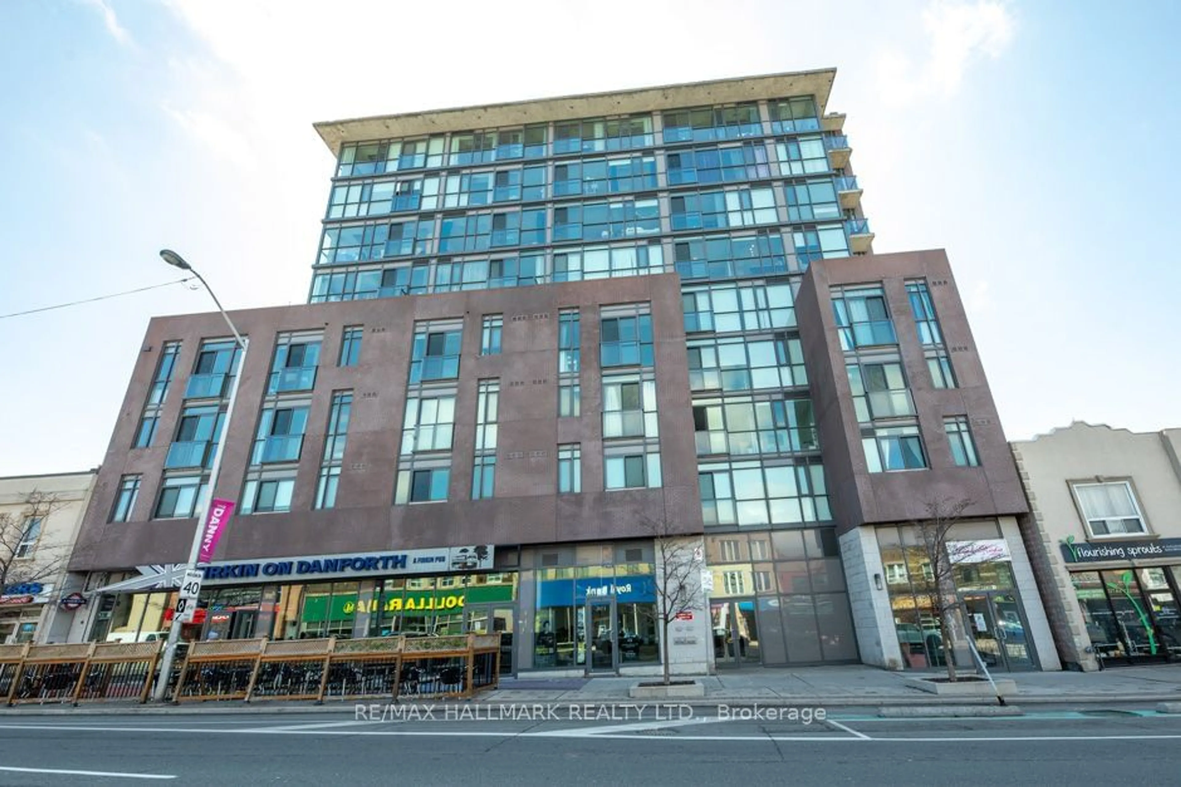 Outside view for 2055 Danforth Ave #306, Toronto Ontario M4C 1J8