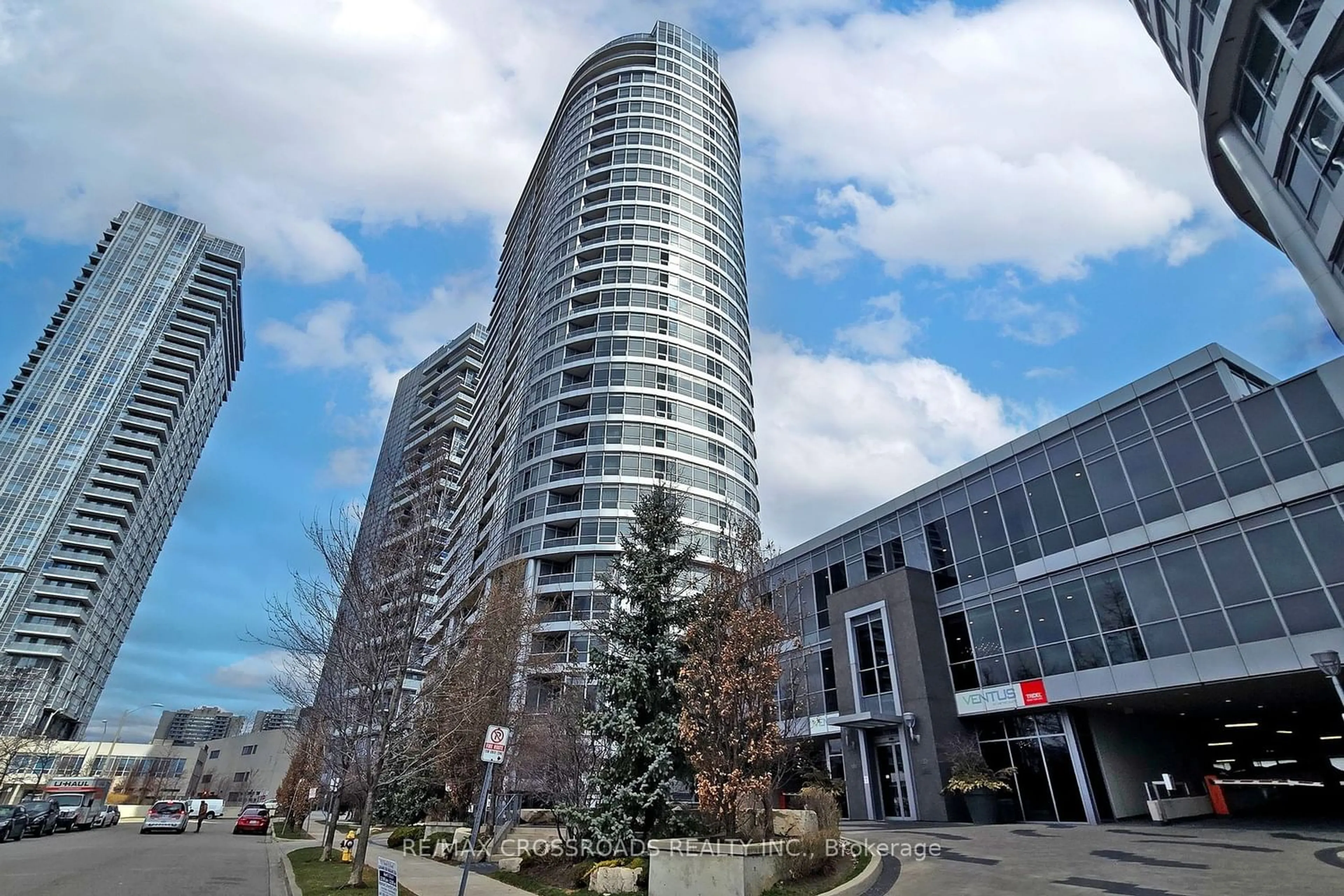 A pic from exterior of the house or condo for 181 Village Green Sq #117, Toronto Ontario M1S 0K6