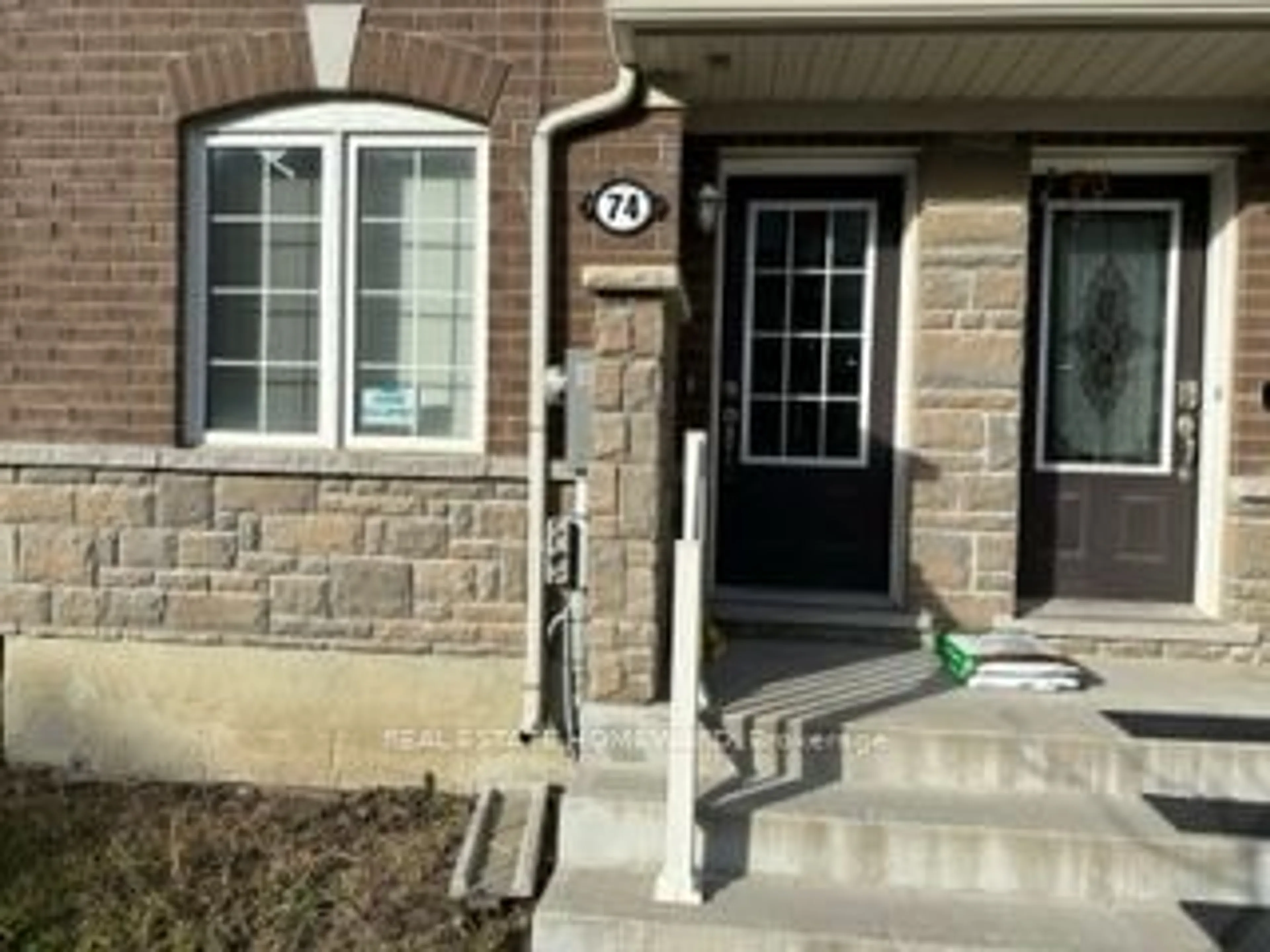 A pic from exterior of the house or condo for 74 Jolly Way, Toronto Ontario M1P 0E2