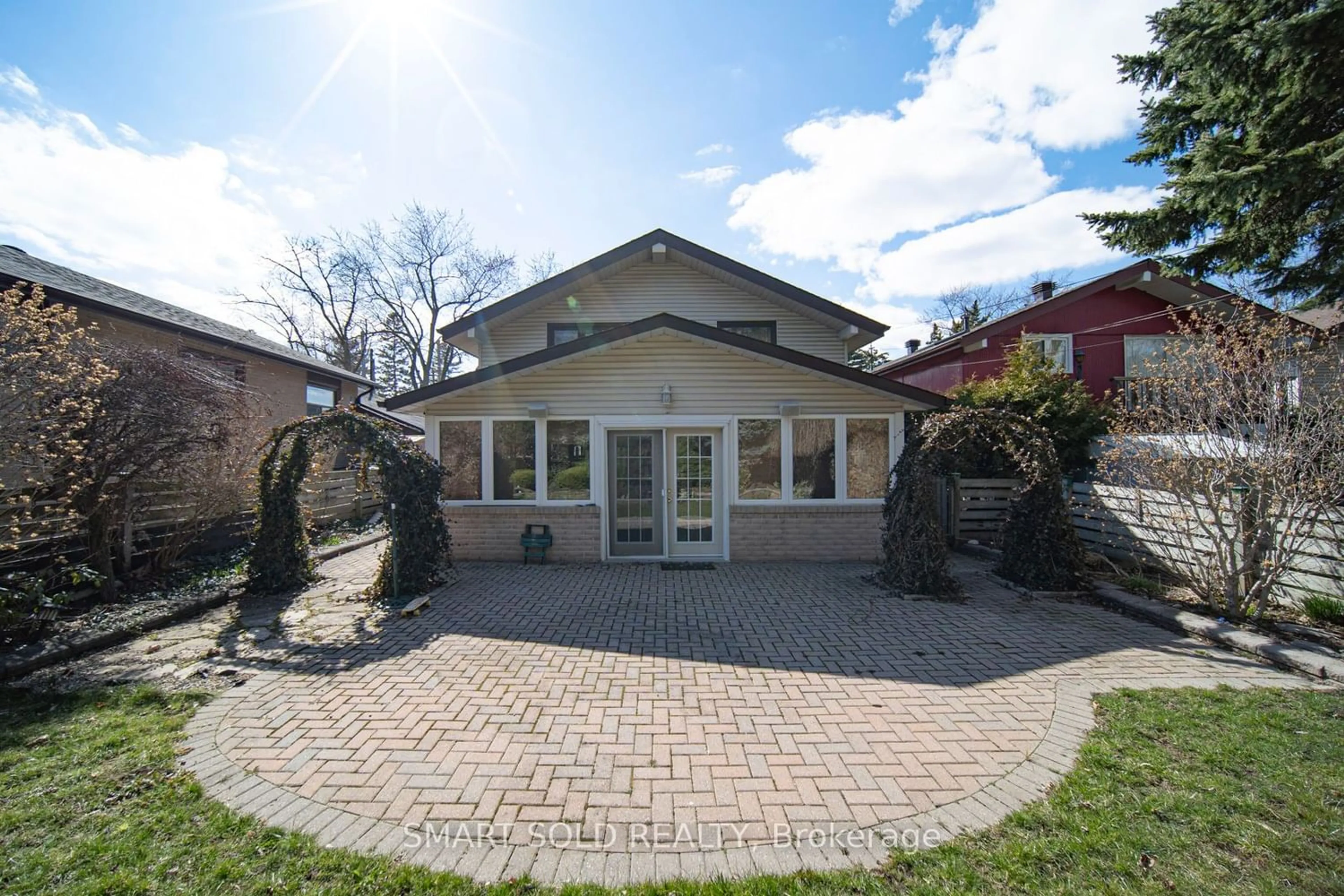 Frontside or backside of a home for 83 Northfield Rd, Toronto Ontario M1G 2H7