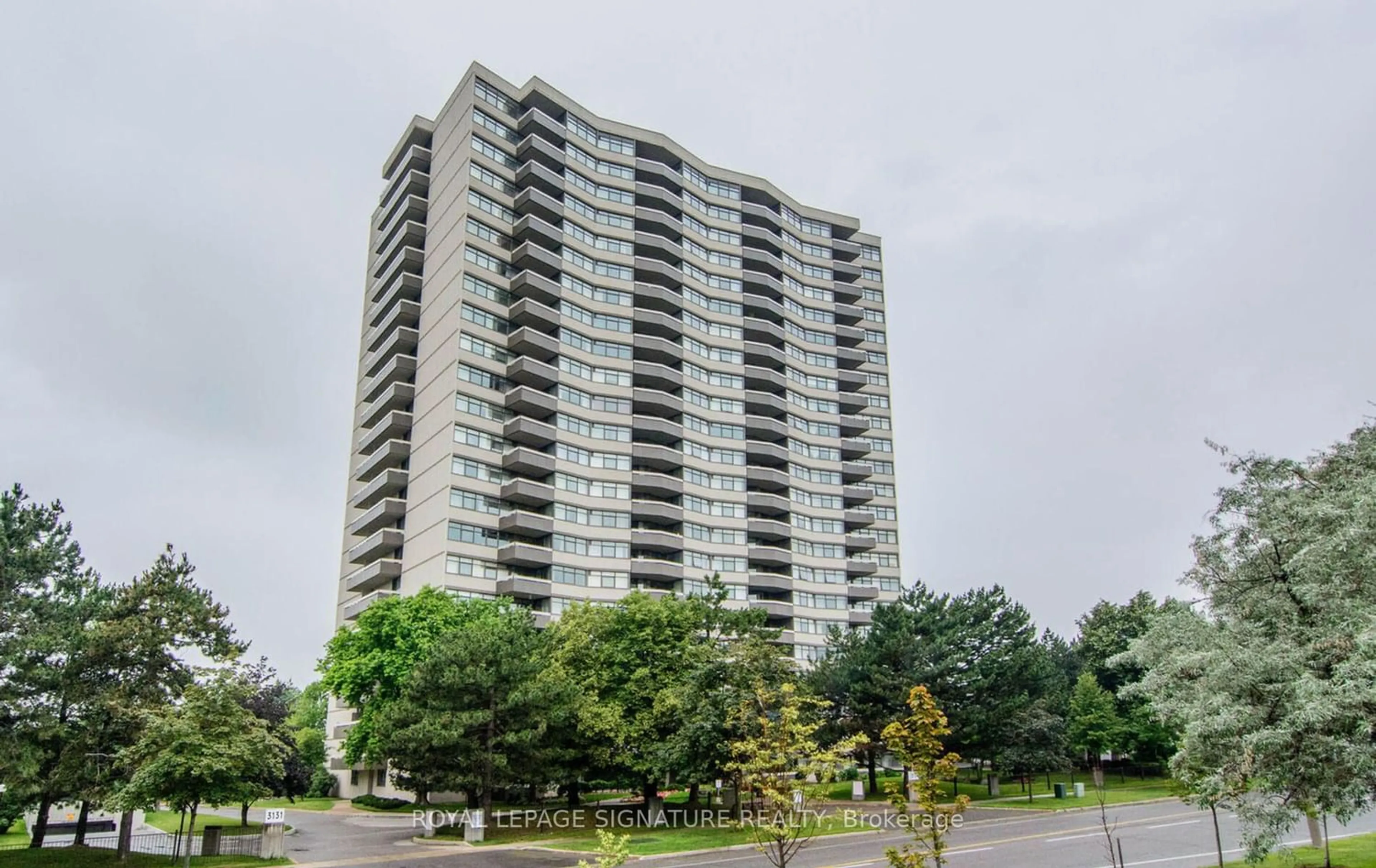 A pic from exterior of the house or condo for 3131 Bridletowne Circ #402, Toronto Ontario M1W 2S9