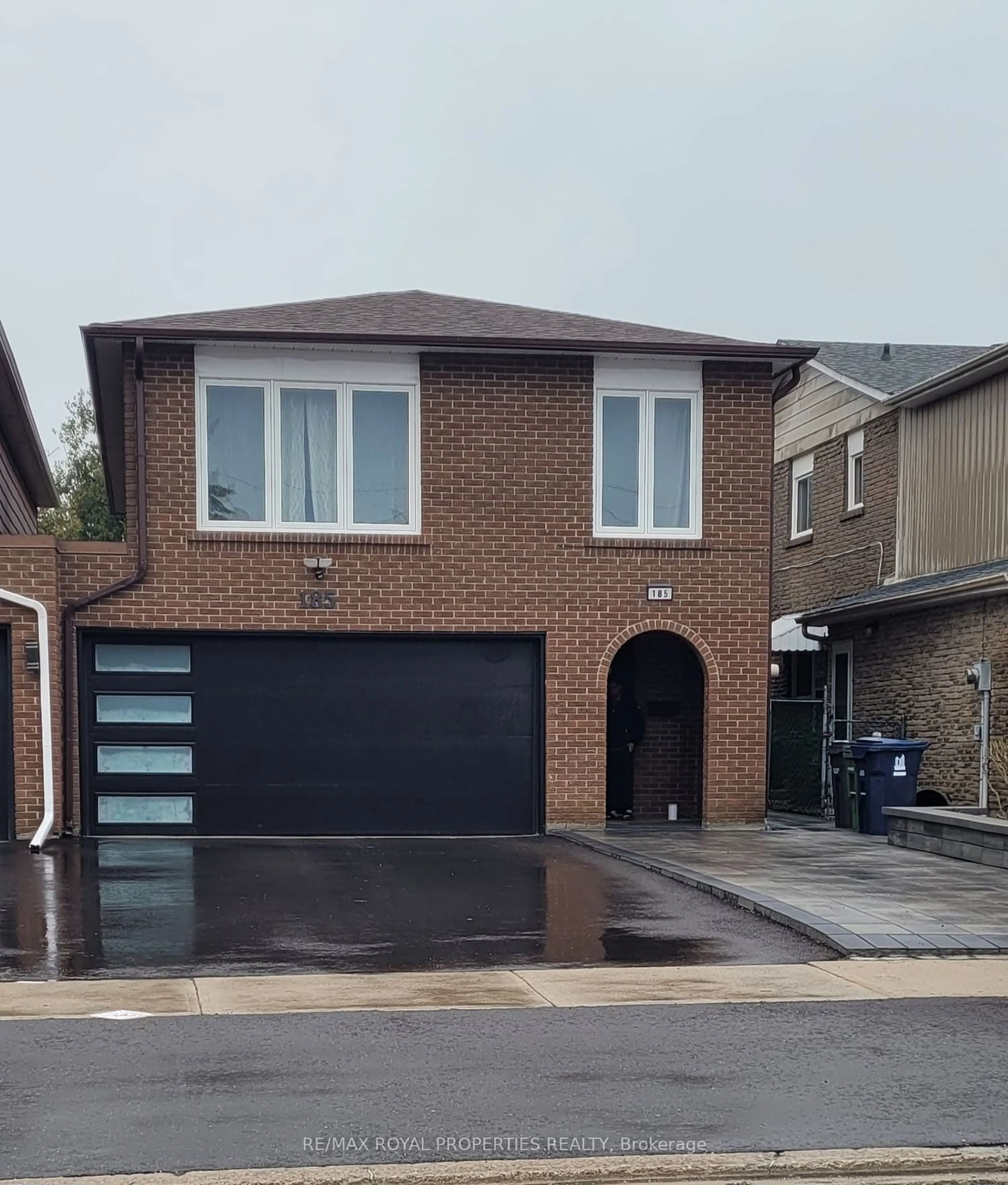 Home with brick exterior material for 185 Braymore Blvd, Toronto Ontario M1B 2E1