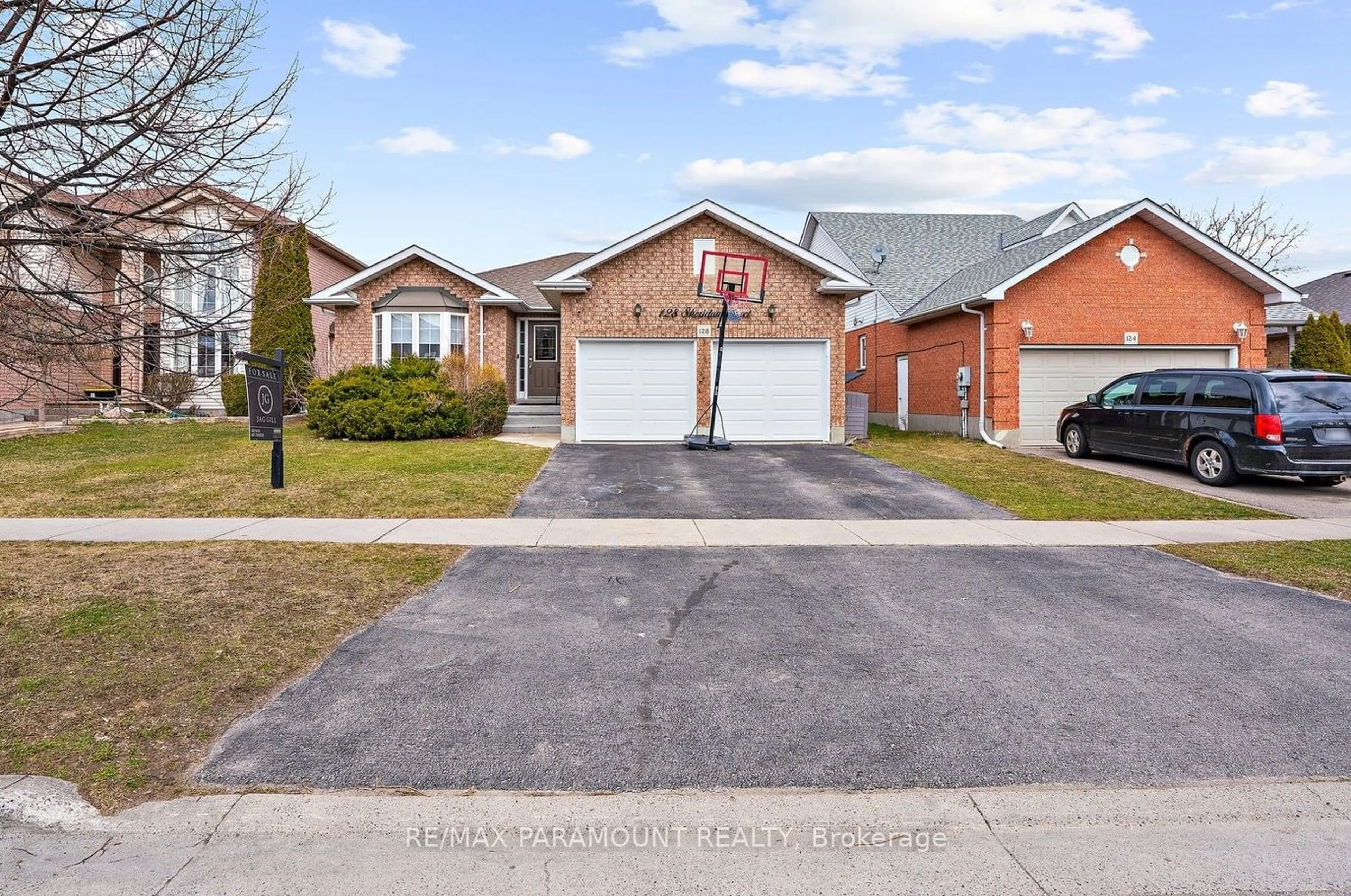 Frontside or backside of a home for 128 Sheridan St, Oshawa Ontario L1G 8A4