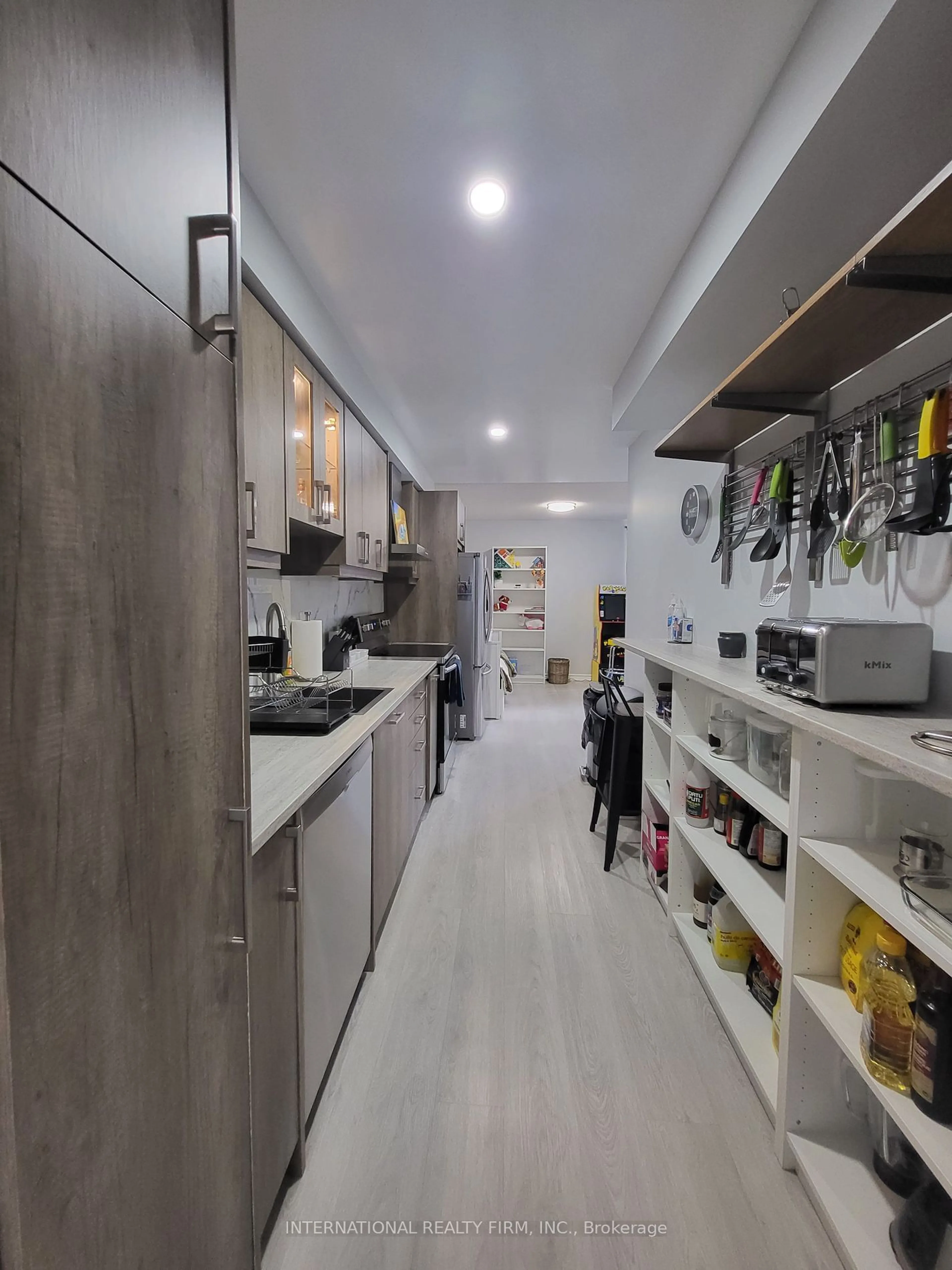 Kitchen for 70 Penmarric Pl, Toronto Ontario M1V 4E5