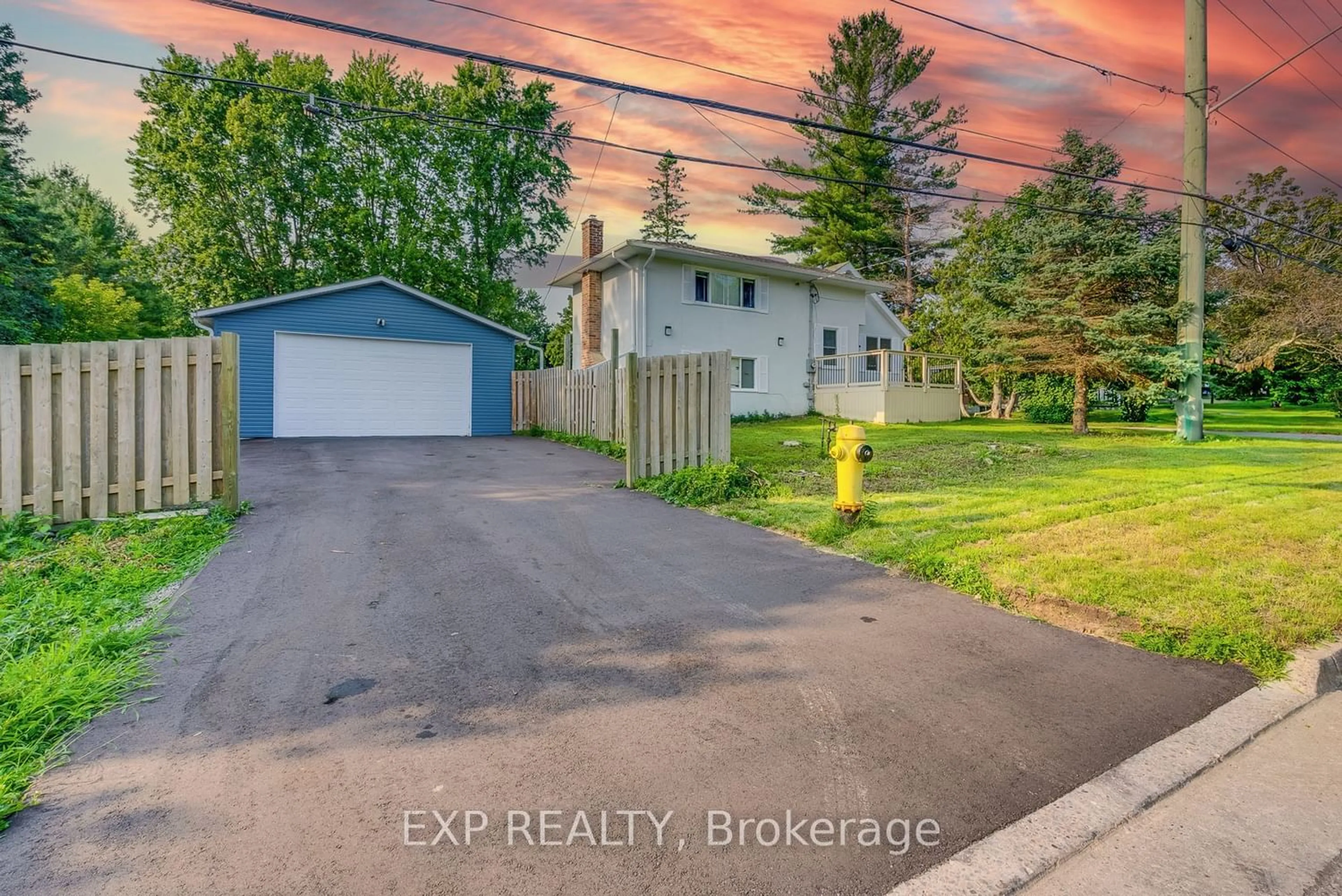 Frontside or backside of a home for 270 Conlin Rd, Oshawa Ontario L1H 7K4