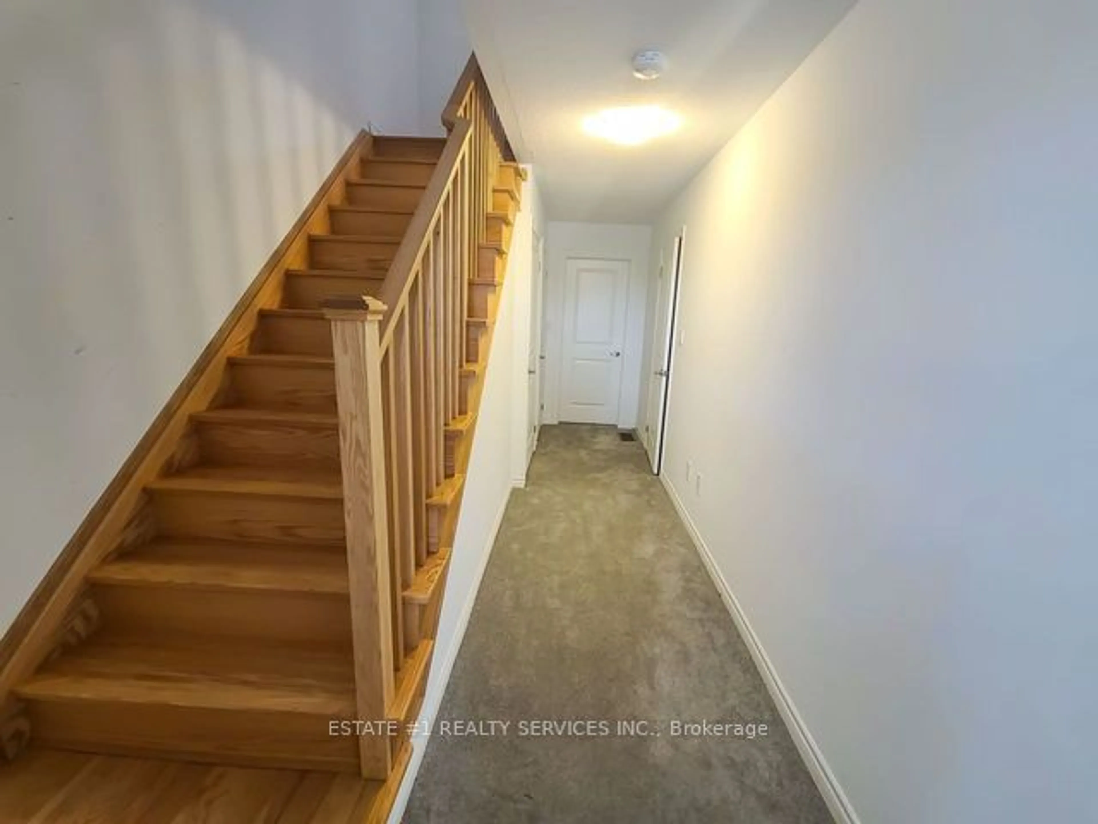 Stairs for 777 Chinook Path, Oshawa Ontario L1H 0A7