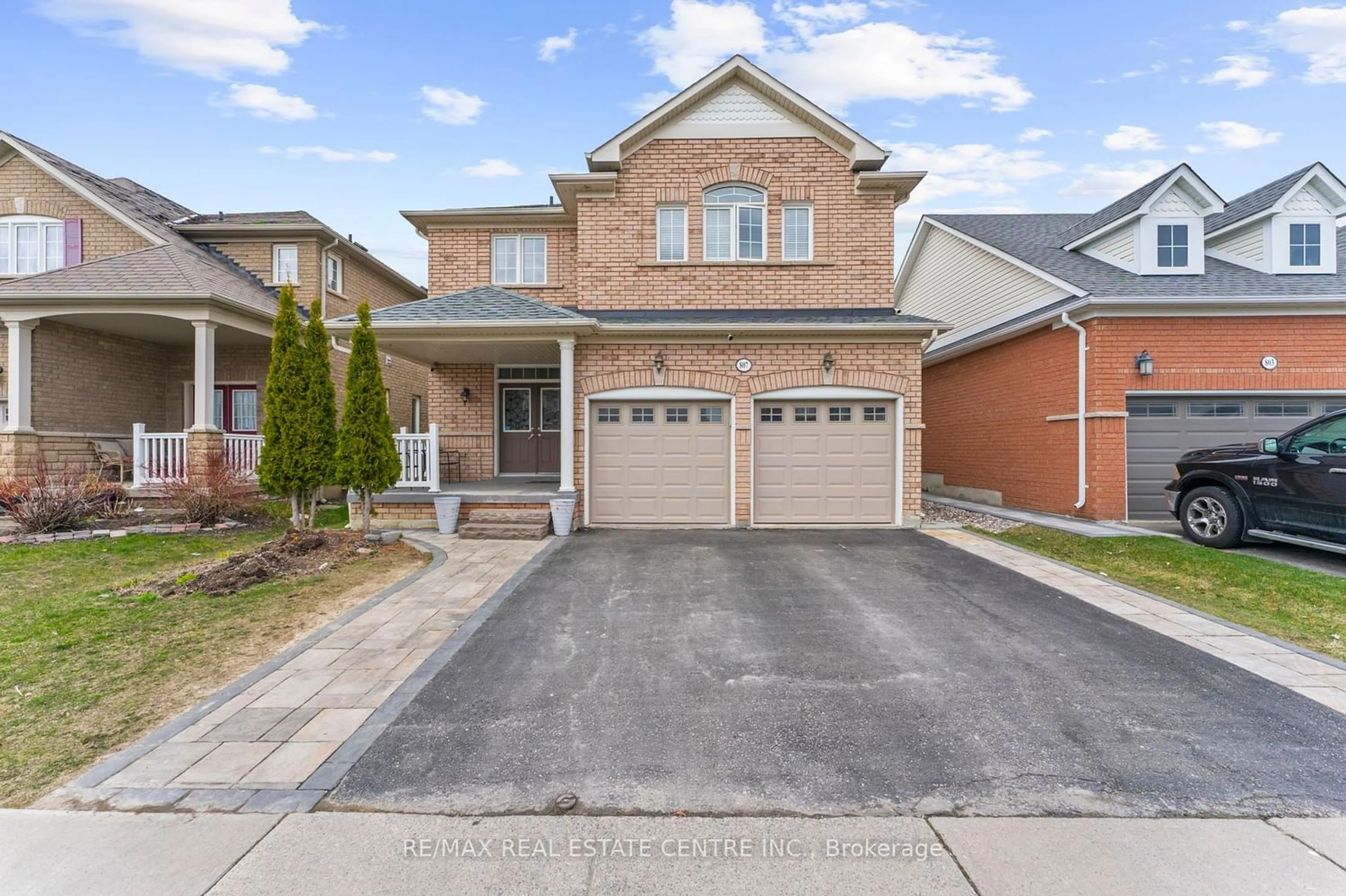 Home with brick exterior material for 807 Ormond Dr, Oshawa Ontario L1K 3B6
