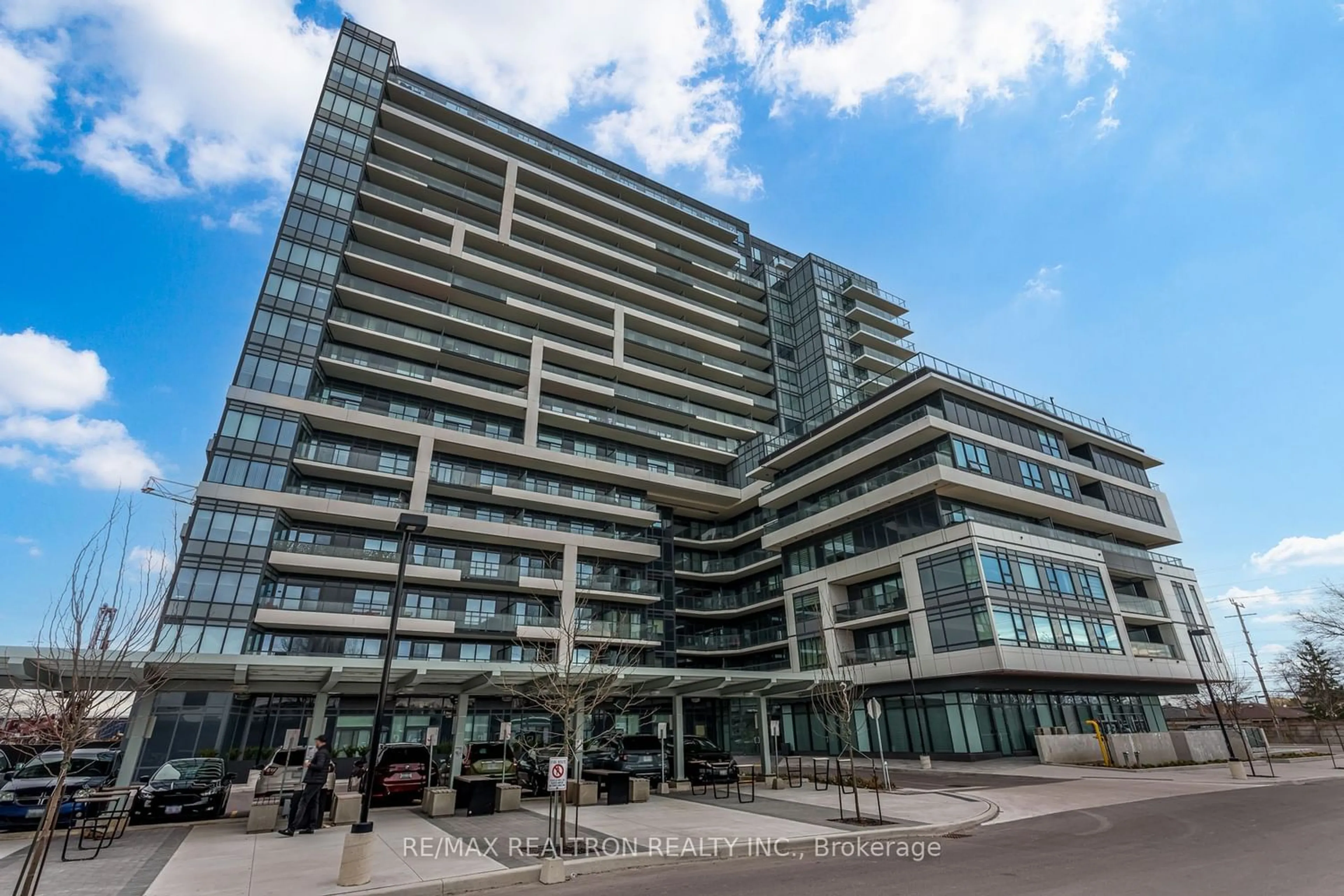 A pic from exterior of the house or condo for 1480 Bayly St #501, Pickering Ontario L1W 0C2