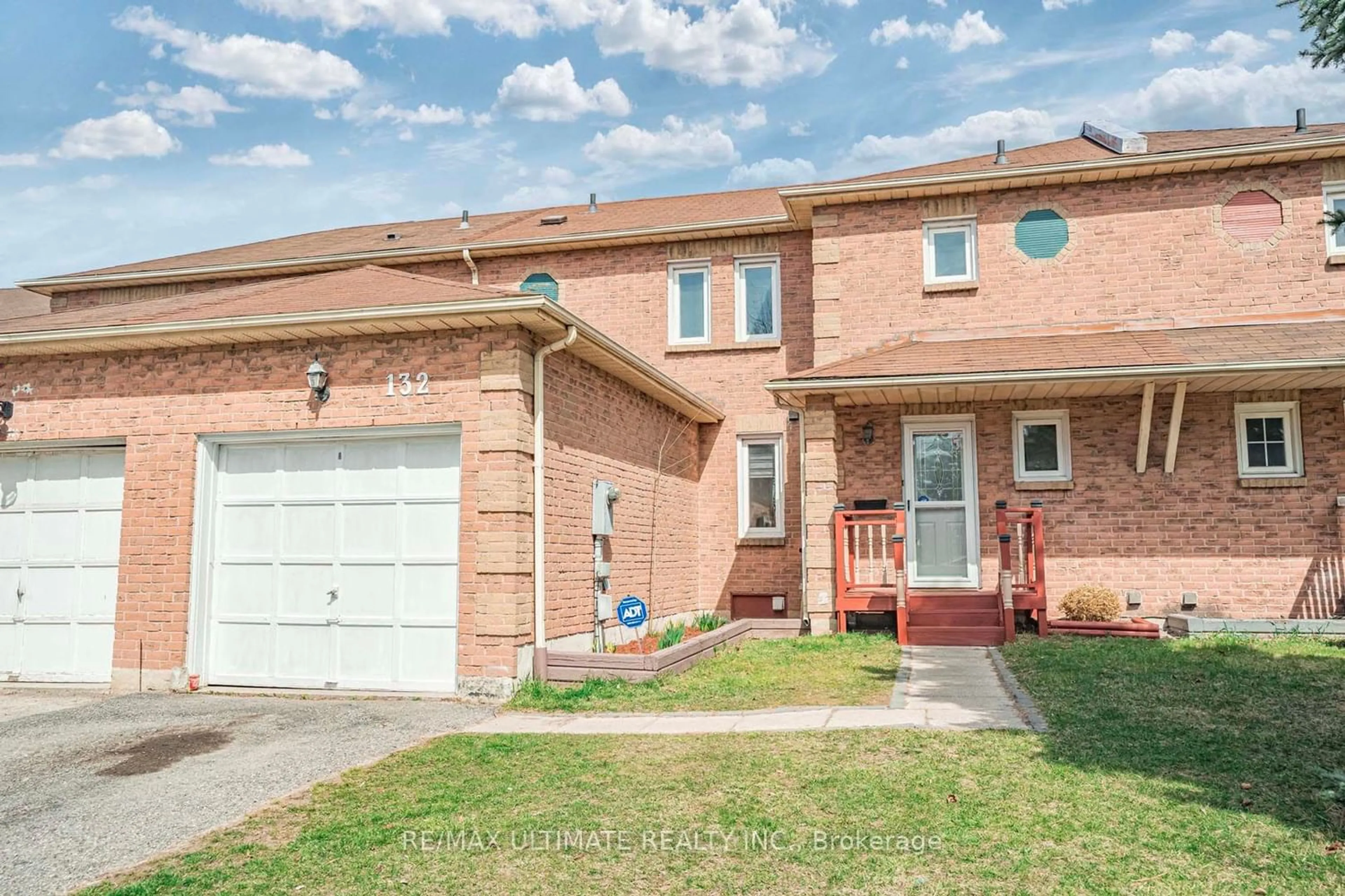 A pic from exterior of the house or condo for 132 Wright Cres, Ajax Ontario L1S 6X6