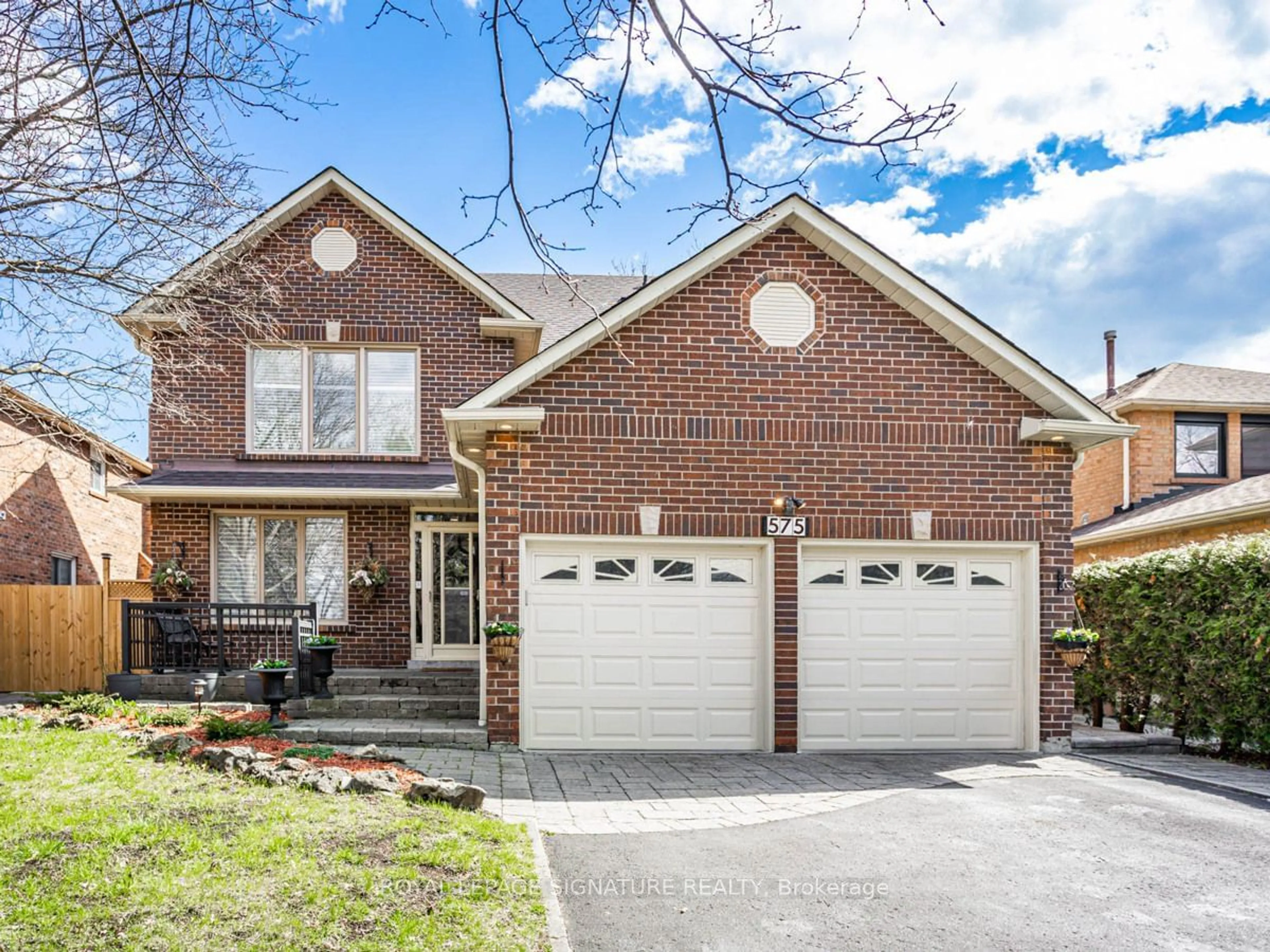 Home with brick exterior material for 575 Sheppard Ave, Pickering Ontario L1V 1G1