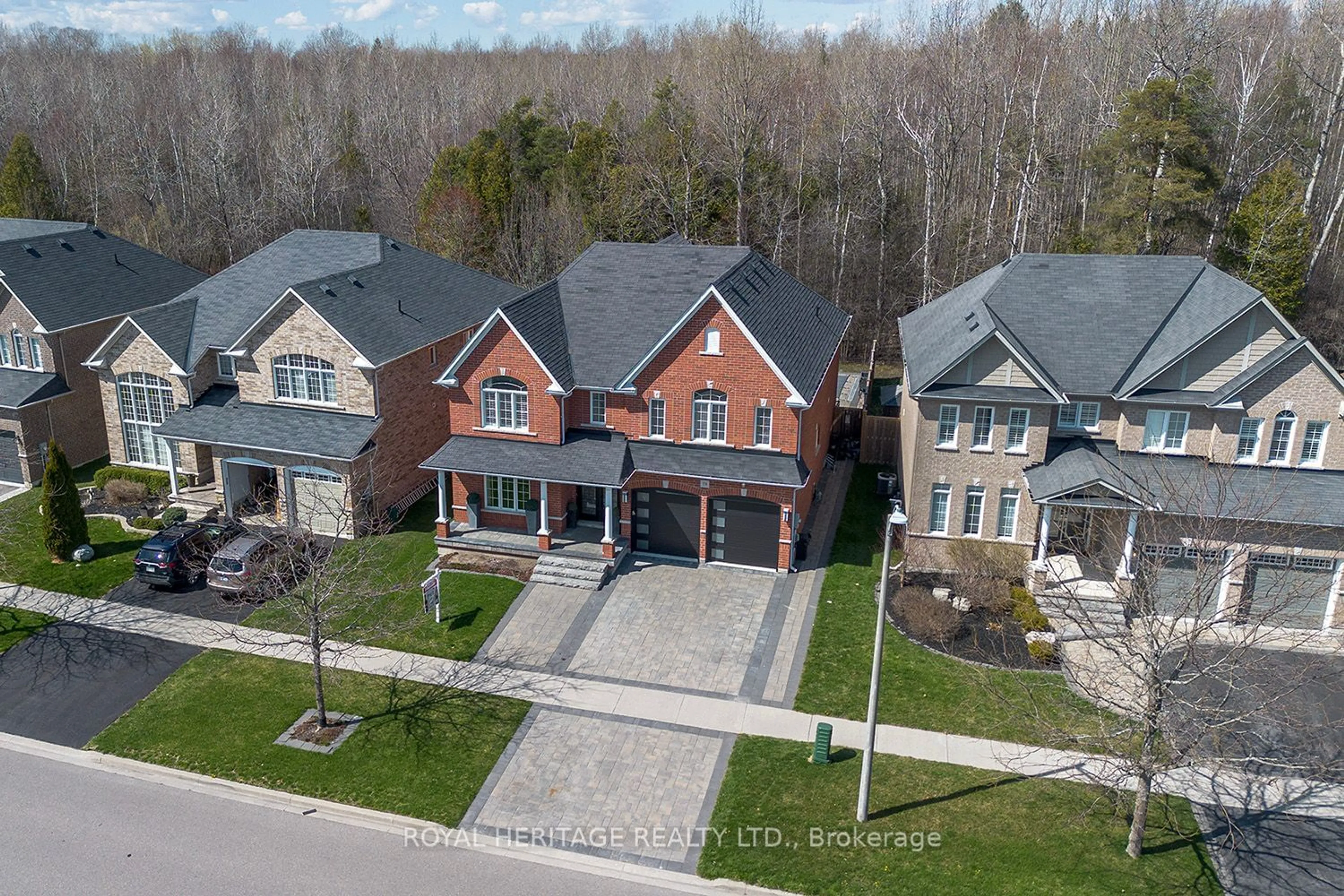 Home with brick exterior material for 336 George Reynolds Dr, Clarington Ontario L1E 0A7