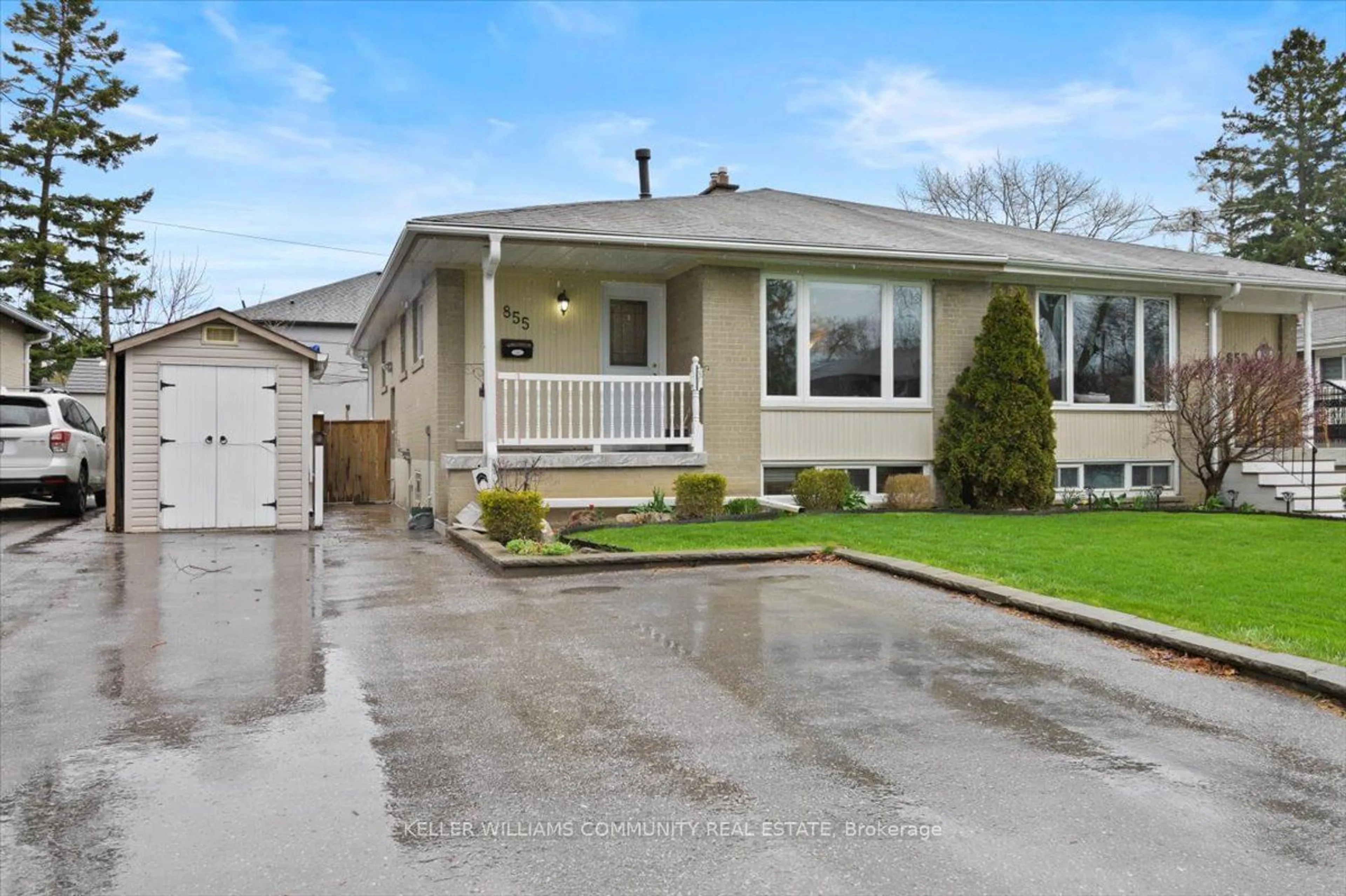 Frontside or backside of a home for 855 Grenoble Blvd, Pickering Ontario L1W 1T7