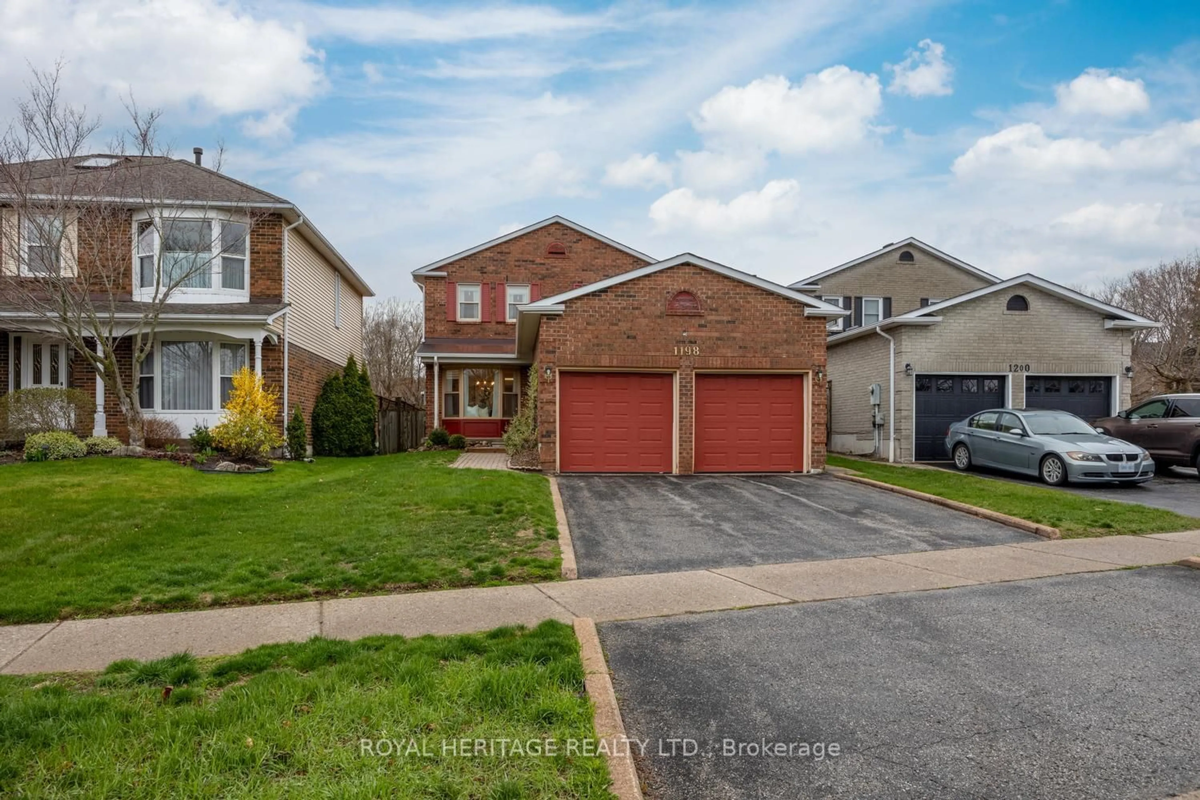 Frontside or backside of a home for 1198 Maple Gate Rd, Pickering Ontario L1X 1T6