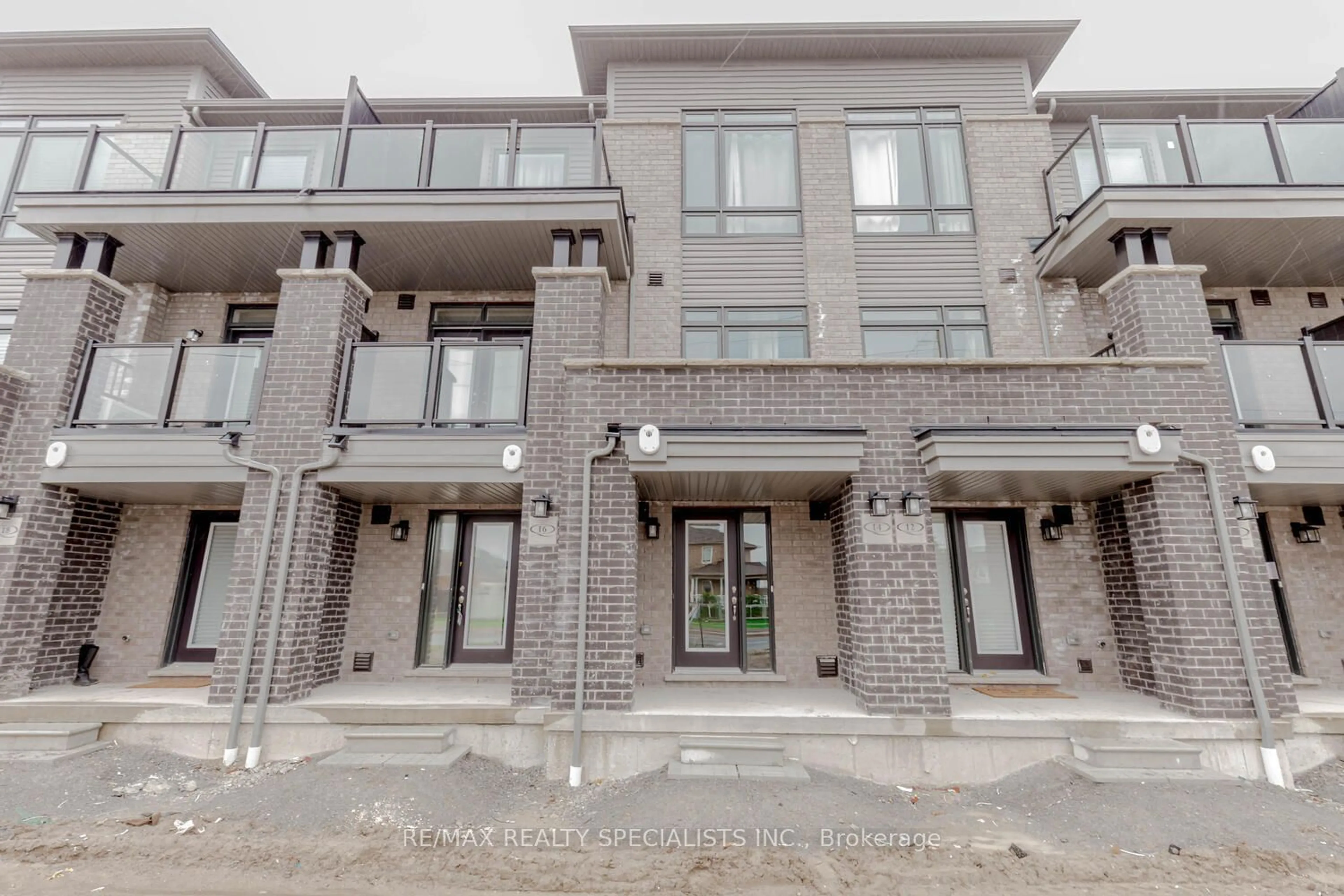 A pic from exterior of the house or condo for 14 Emmas Way, Whitby Ontario L1R 0S7