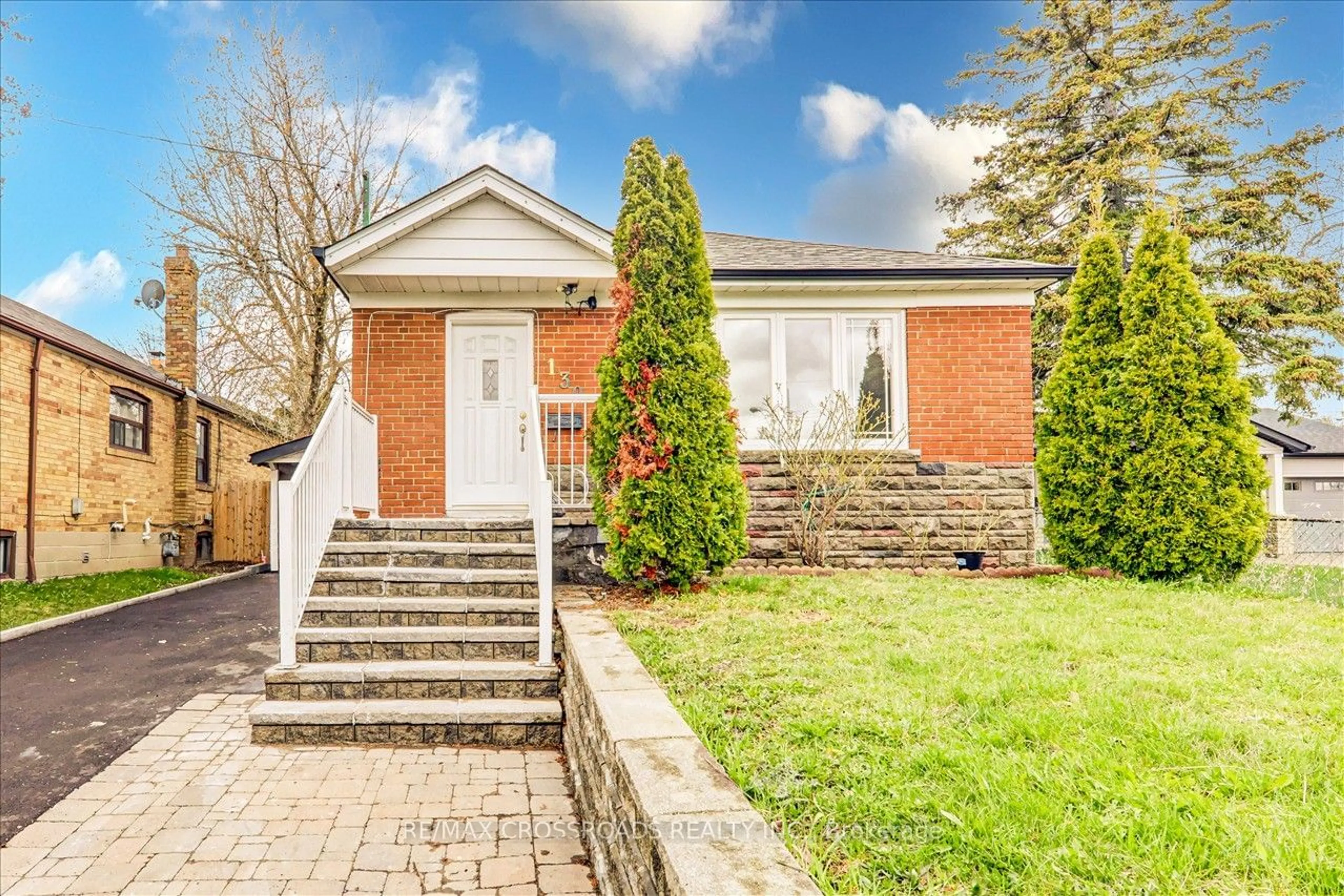 Home with brick exterior material for 130 Portsdown Rd, Toronto Ontario M1P 1V5