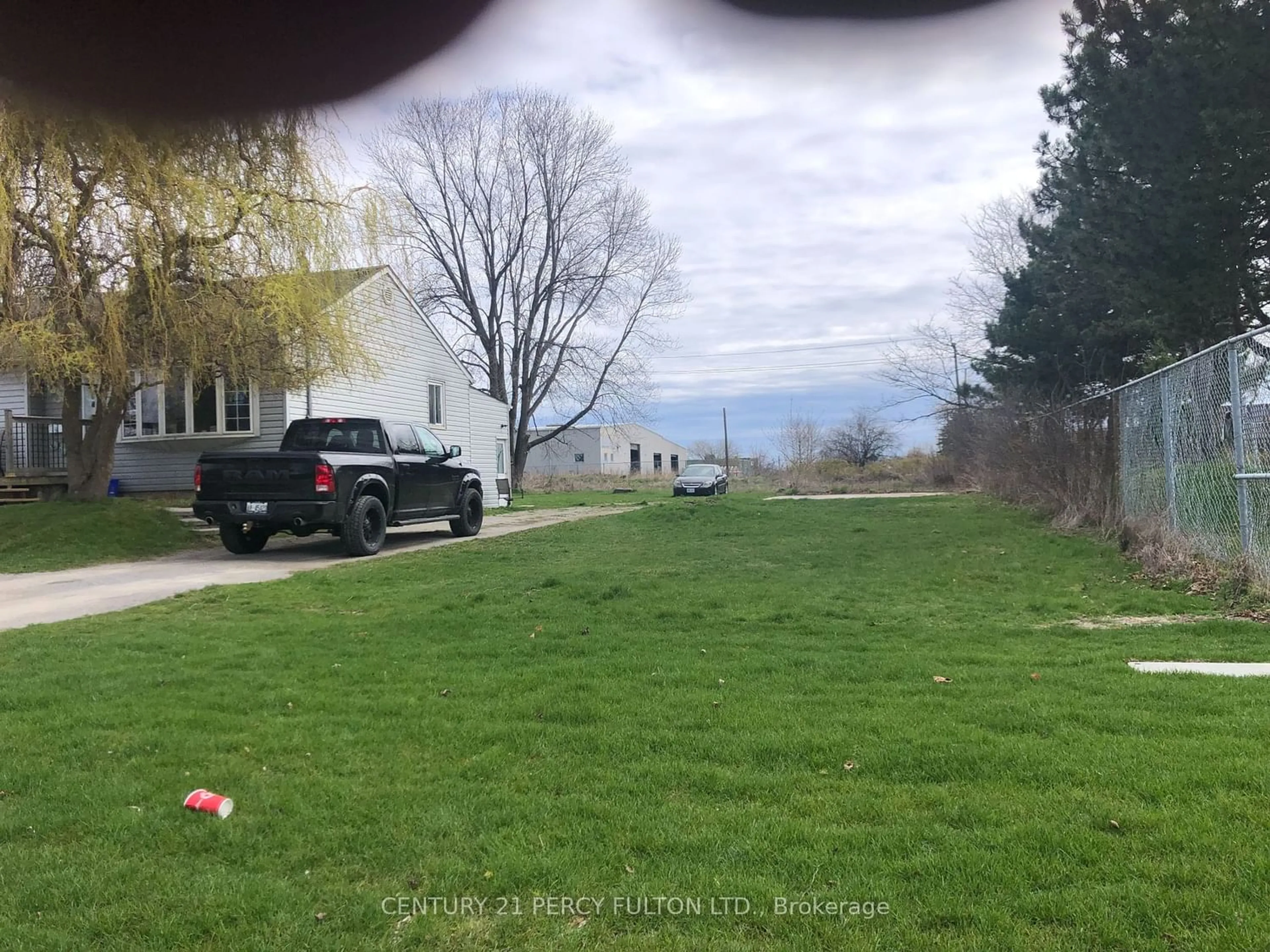 Frontside or backside of a home, the street view for 579 Veterans Rd, Oshawa Ontario L1H 0B2