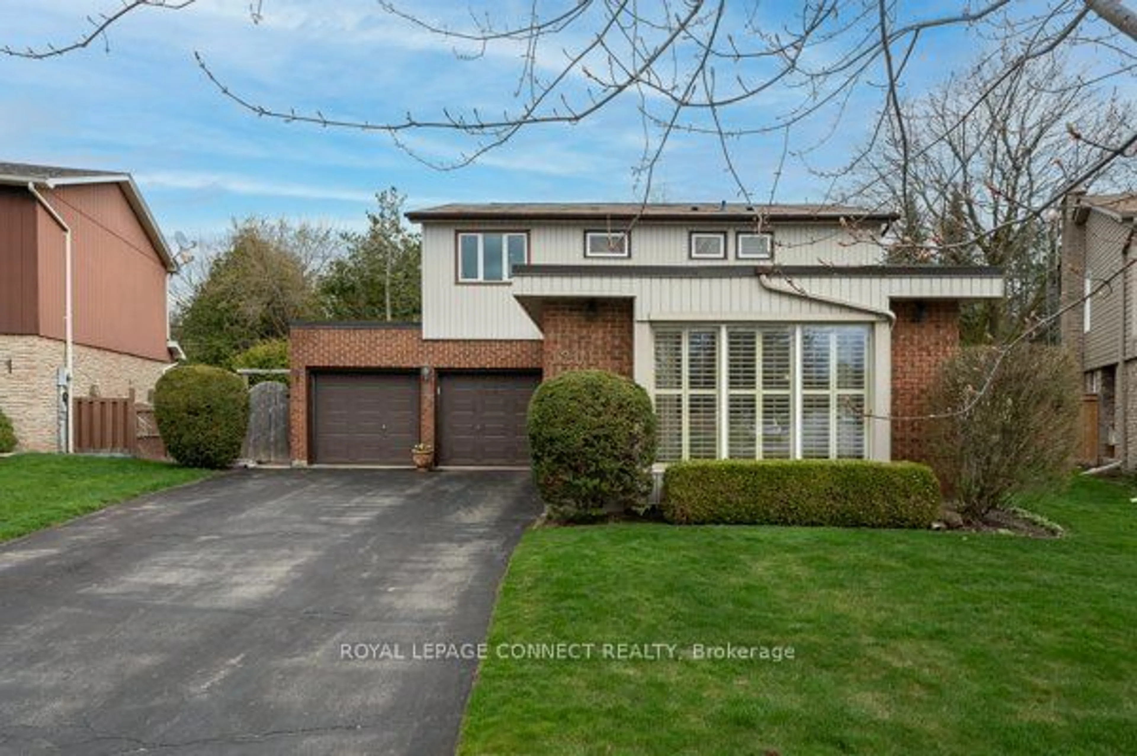 Frontside or backside of a home for 1201 Canborough Cres, Pickering Ontario L1V 3H4