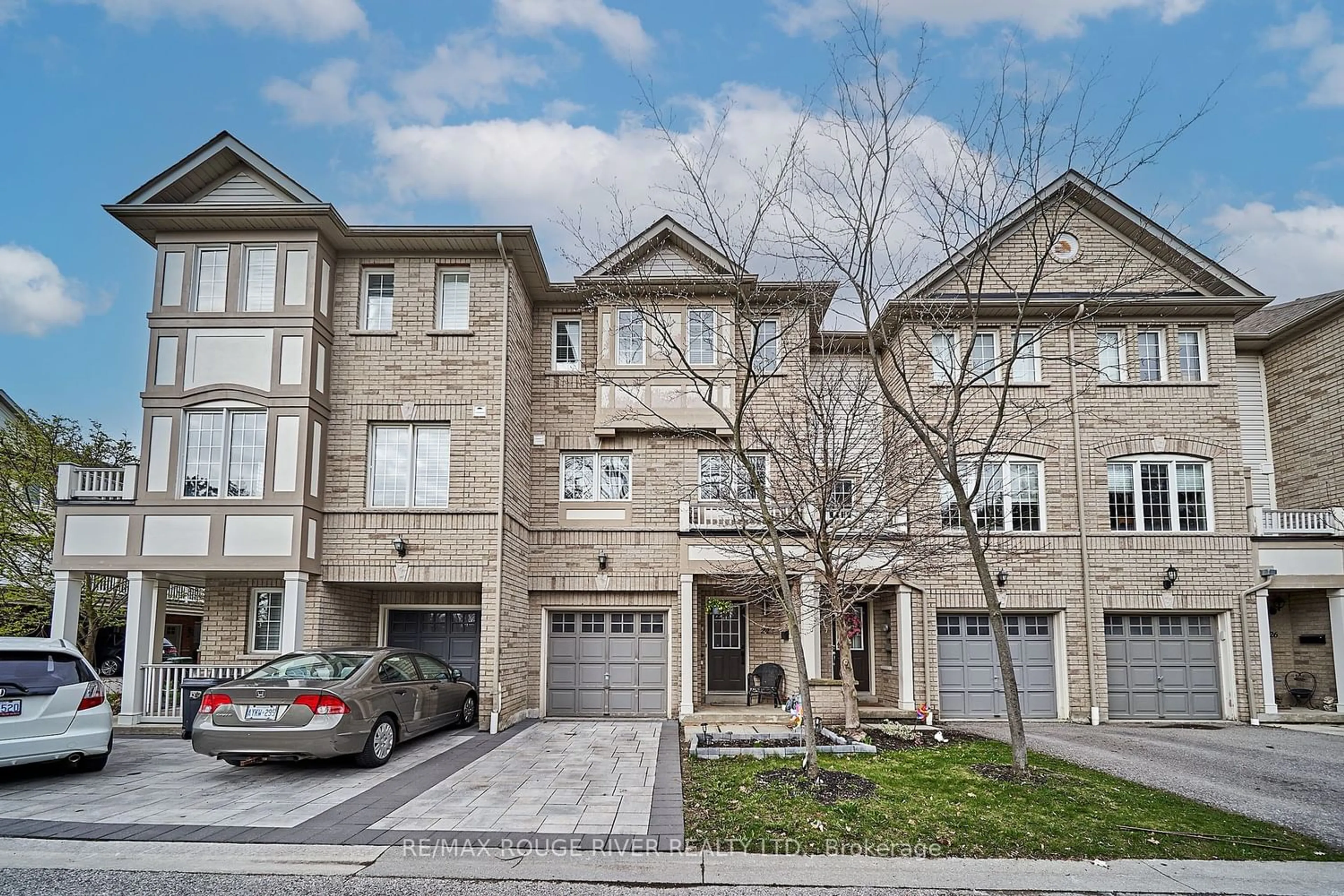 A pic from exterior of the house or condo for 1850 Kingston Rd #24, Pickering Ontario L1V 0A2